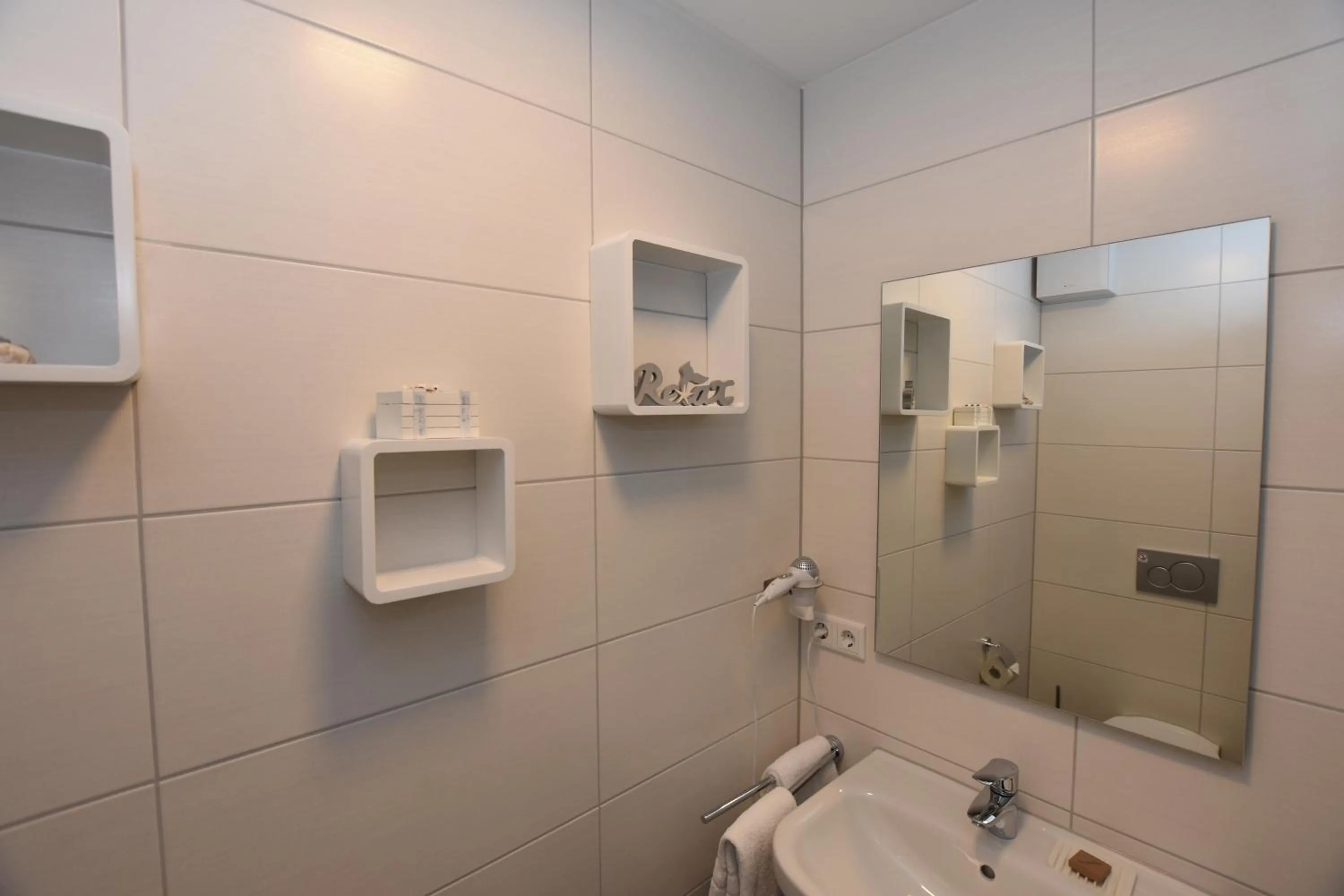 Bathroom in Boardinghouse Henschelstraße