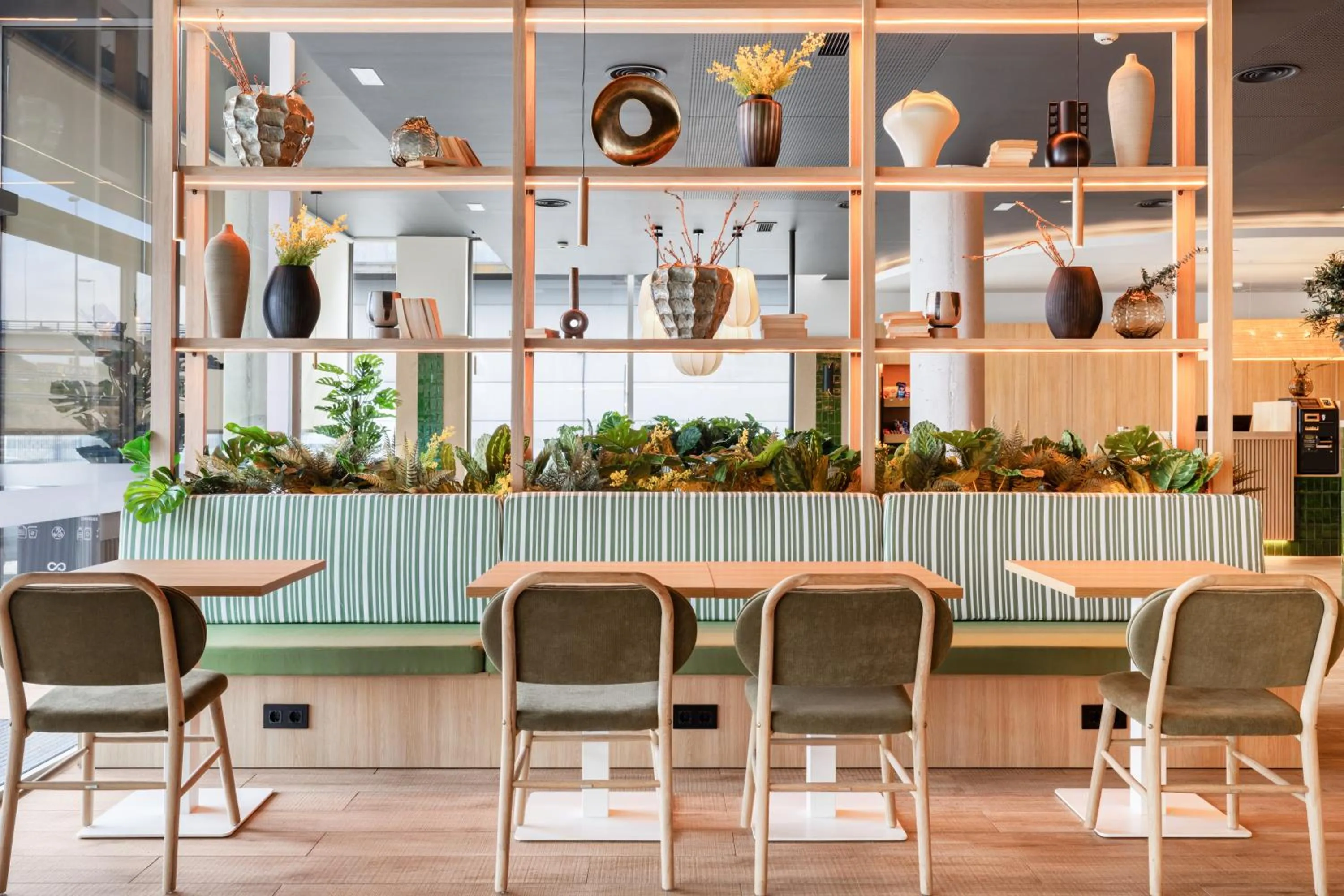 Seating area in B&B HOTEL Murcia