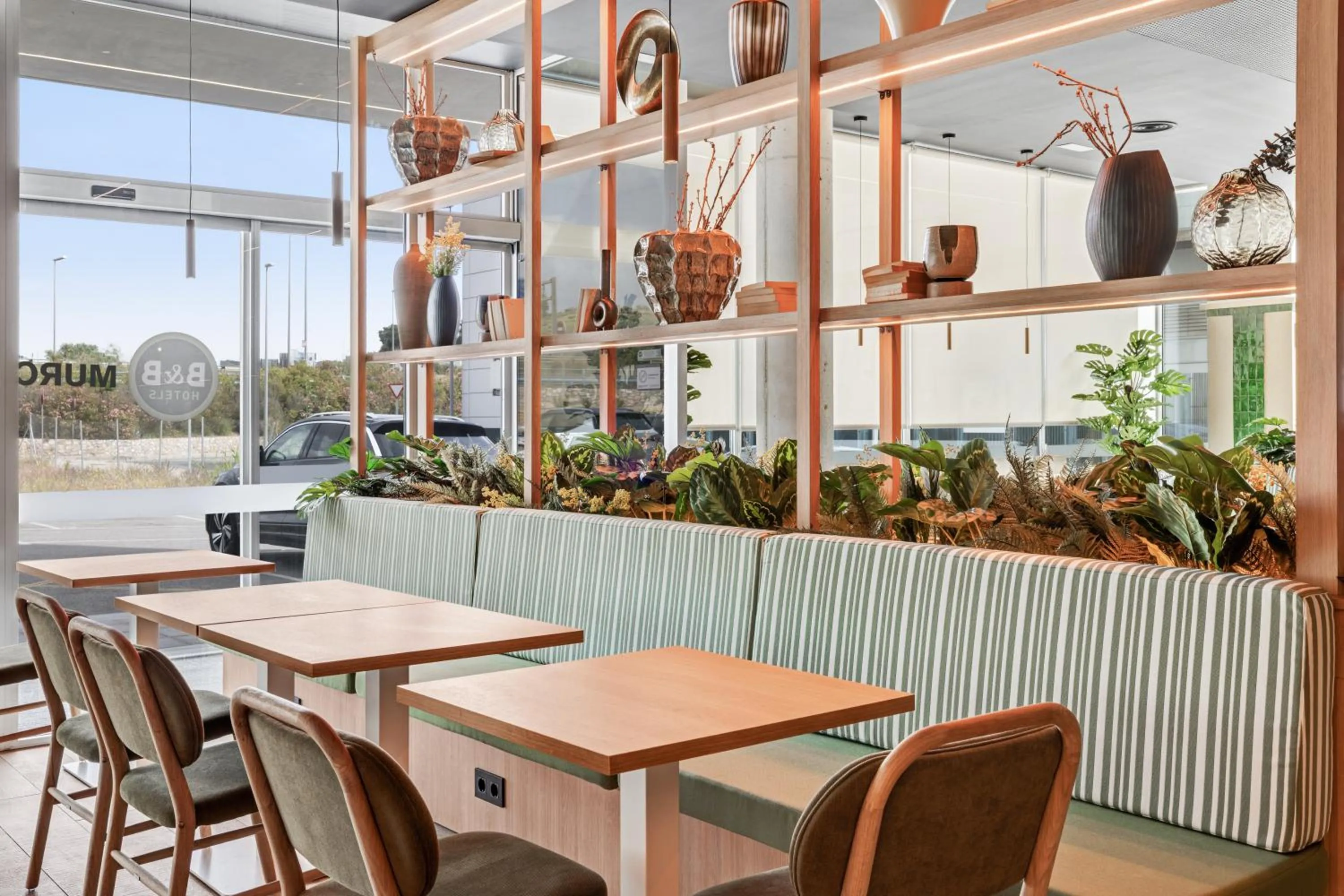 Seating area in B&B HOTEL Murcia
