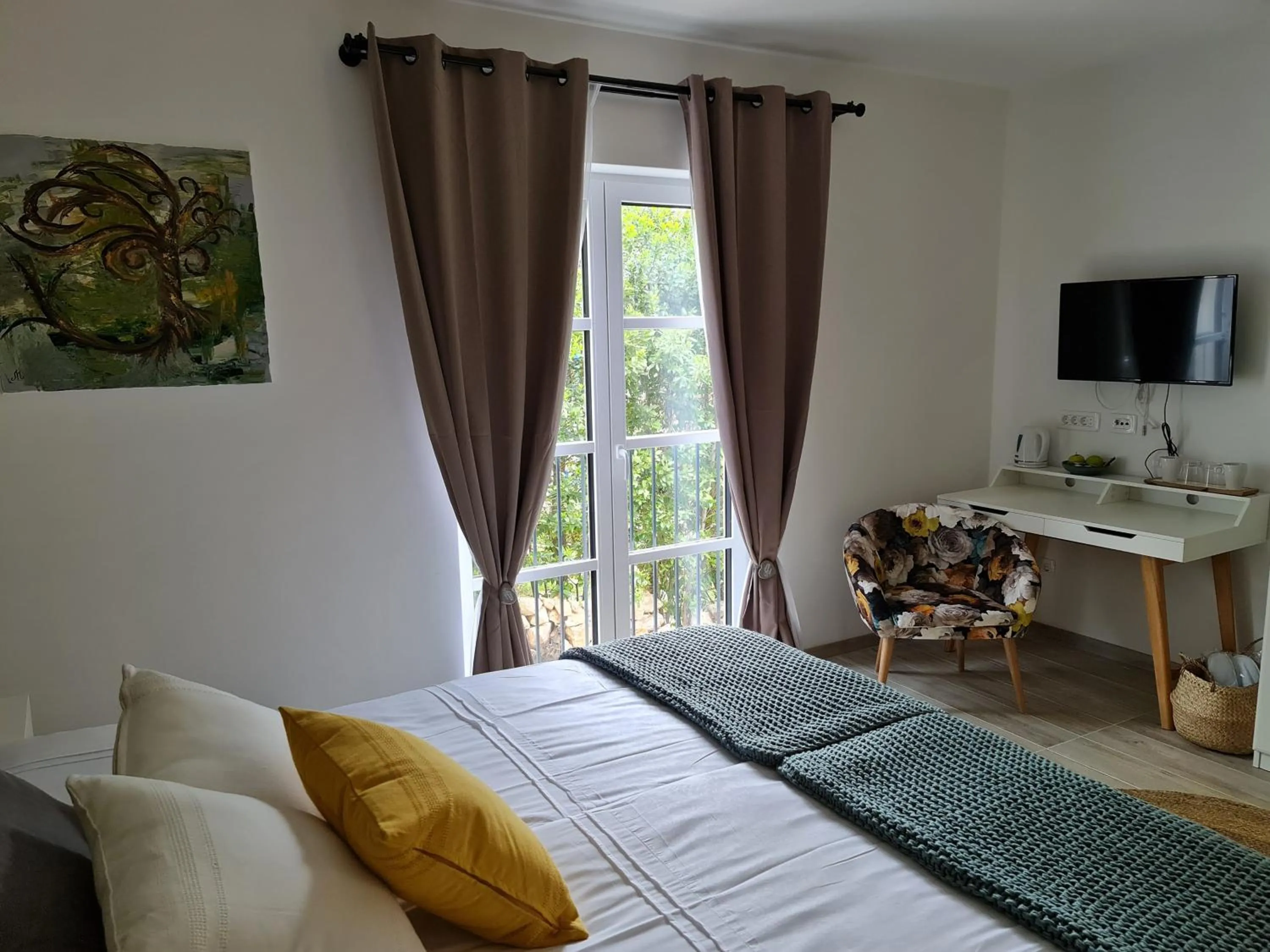 Bed in Boutique Resort OSMA - Adults Only