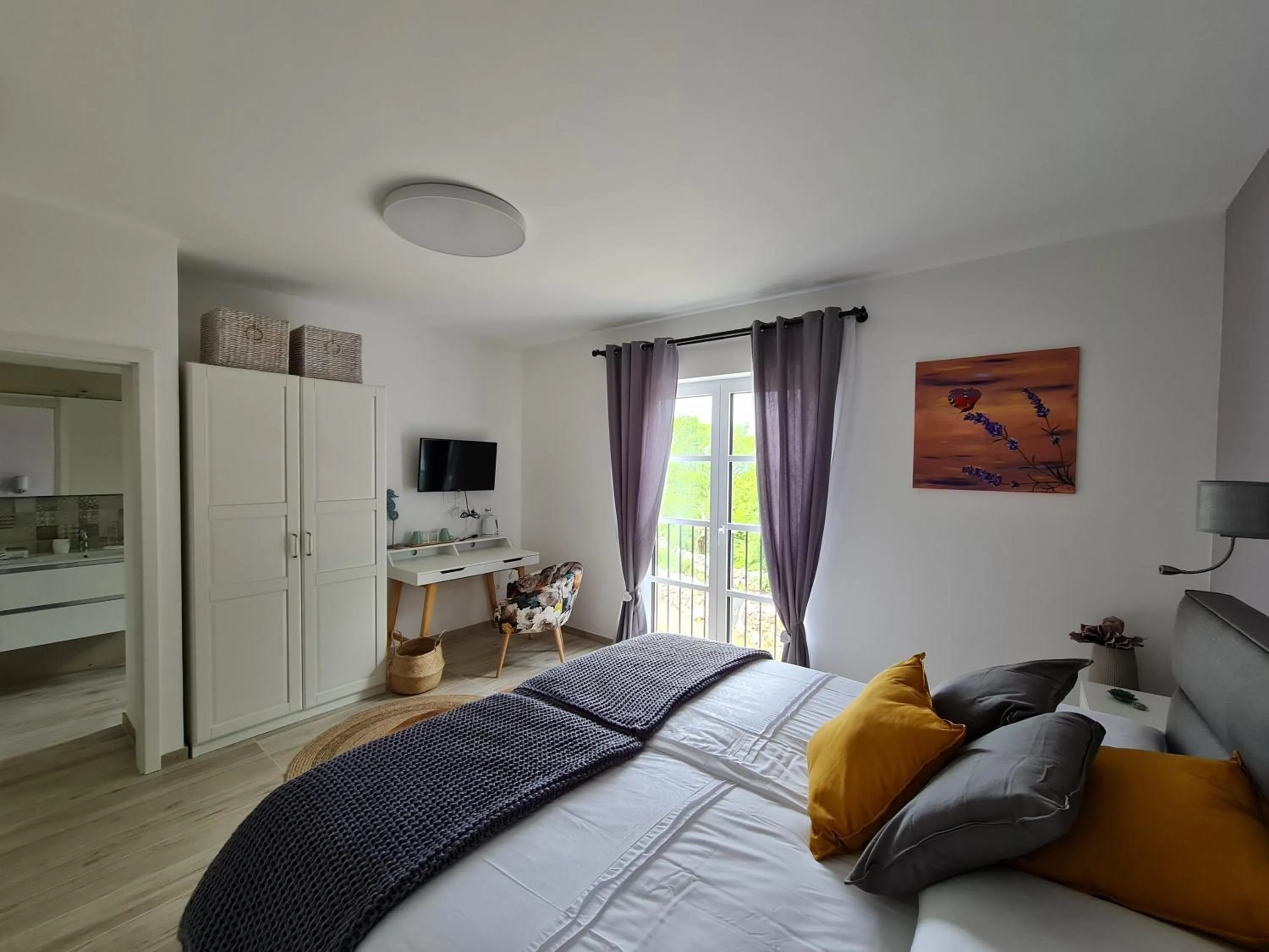 Photo of the whole room, Bed in Boutique Resort OSMA - Adults Only