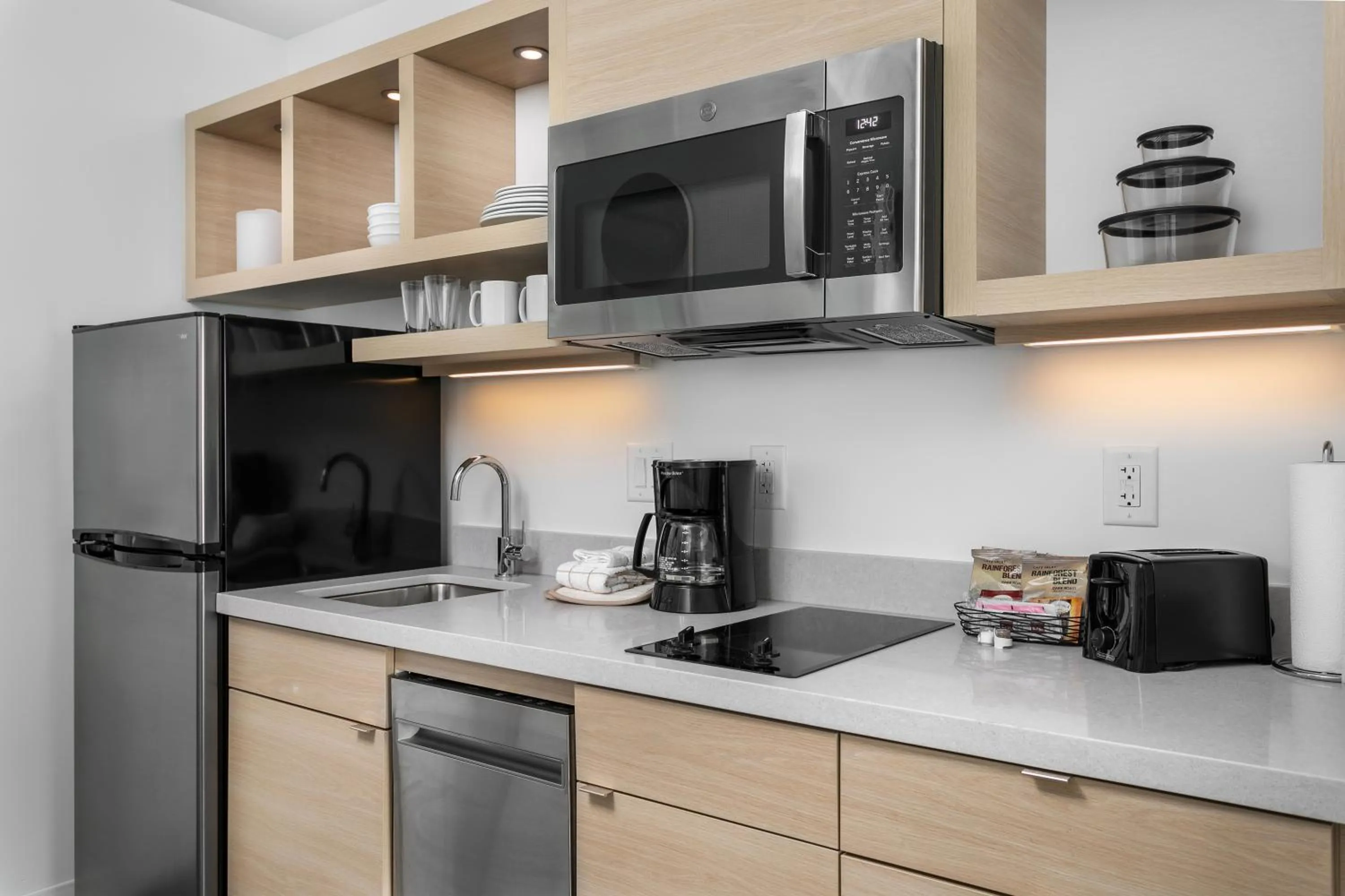 Kitchen or kitchenette in TownePlace Suites by Marriott Nashville Midtown