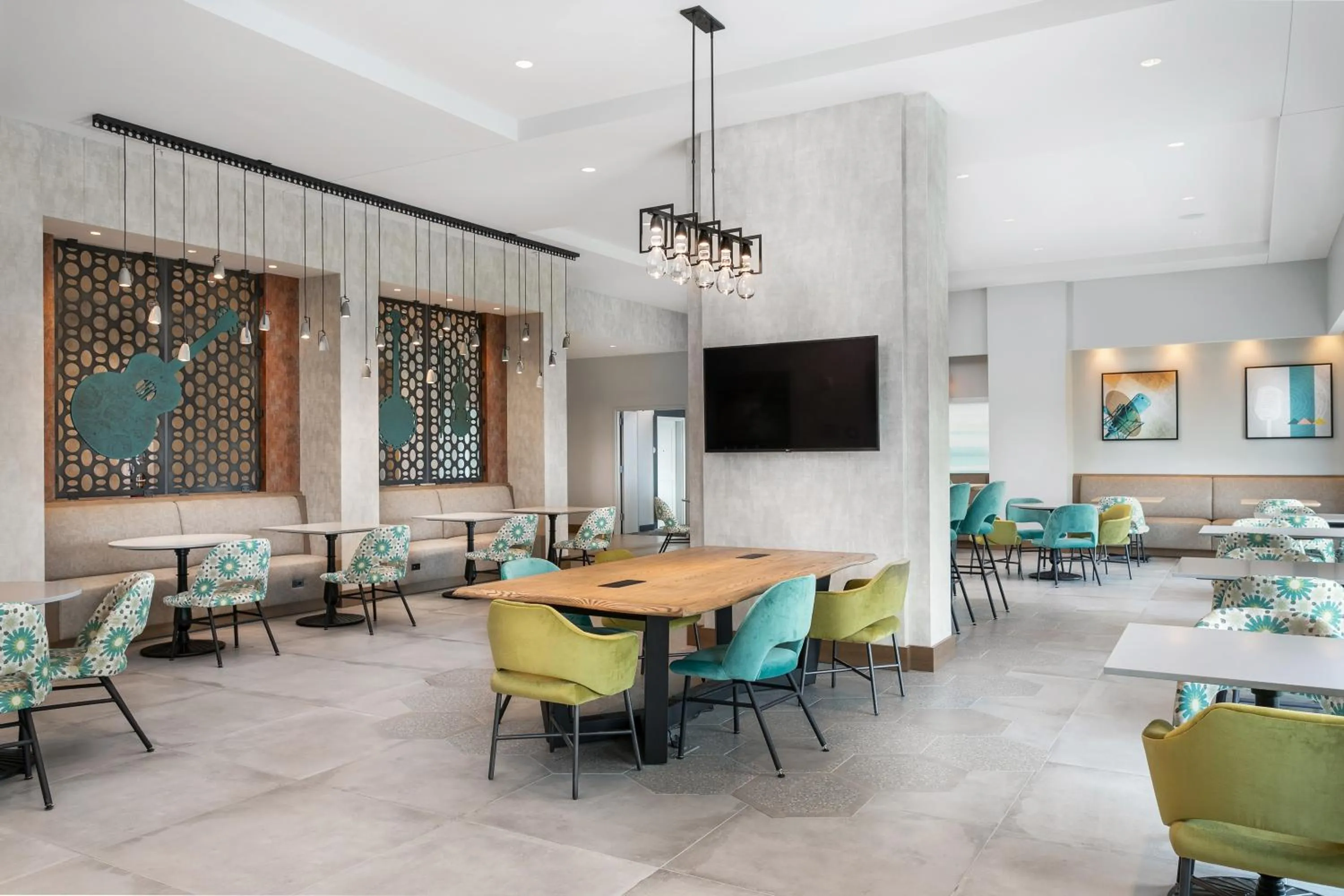 Breakfast in TownePlace Suites by Marriott Nashville Midtown