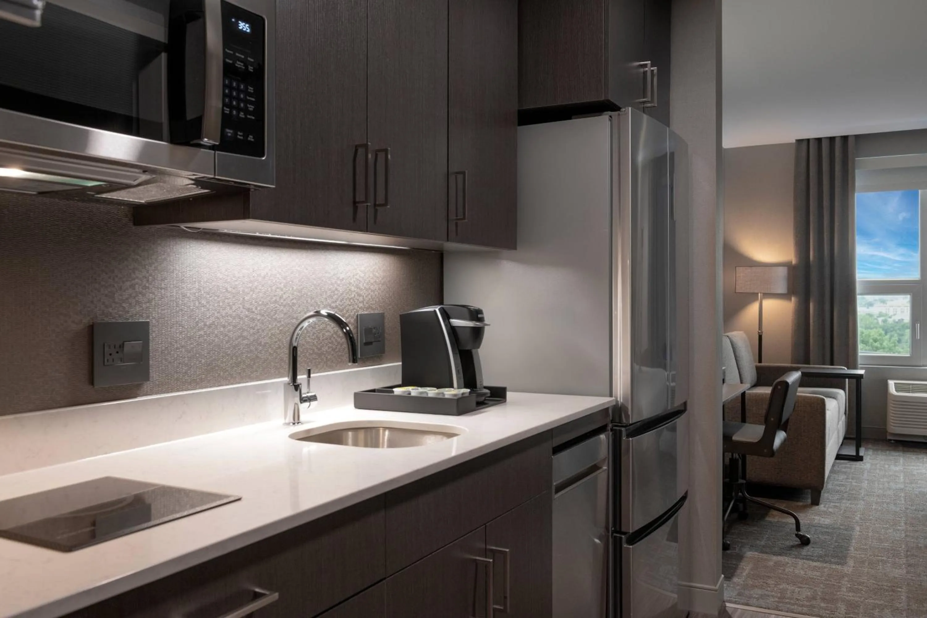 Kitchen or kitchenette in TownePlace Suites by Marriott Boston Medford