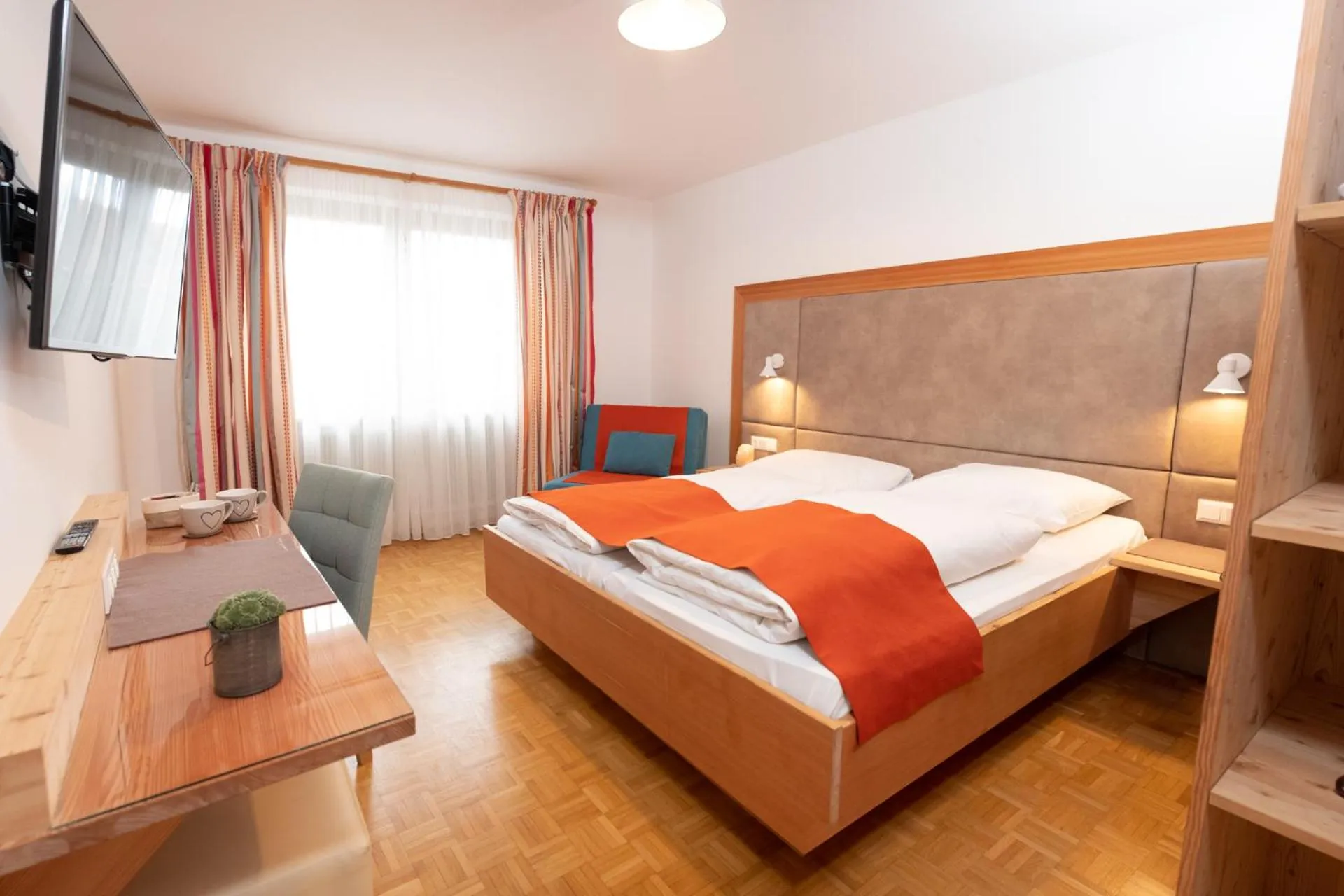 Bed in Santner, Hotel