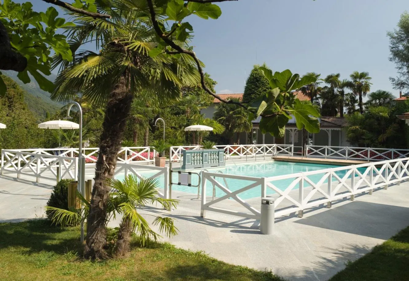 Swimming pool in Park Hotel Villa Belvedere