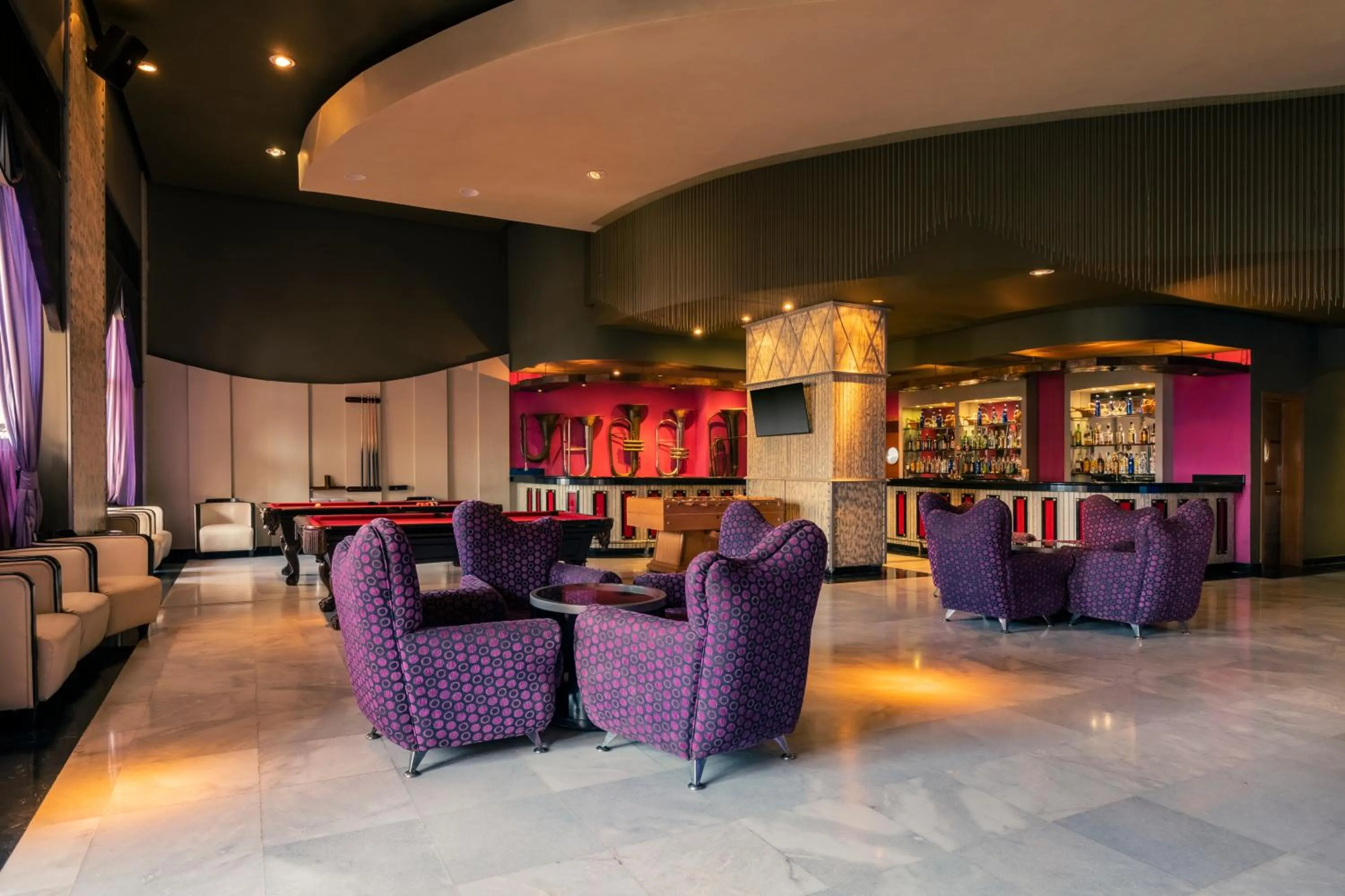 Lounge or bar in Iberostar Selection Rose Hall Suites - All Inclusive