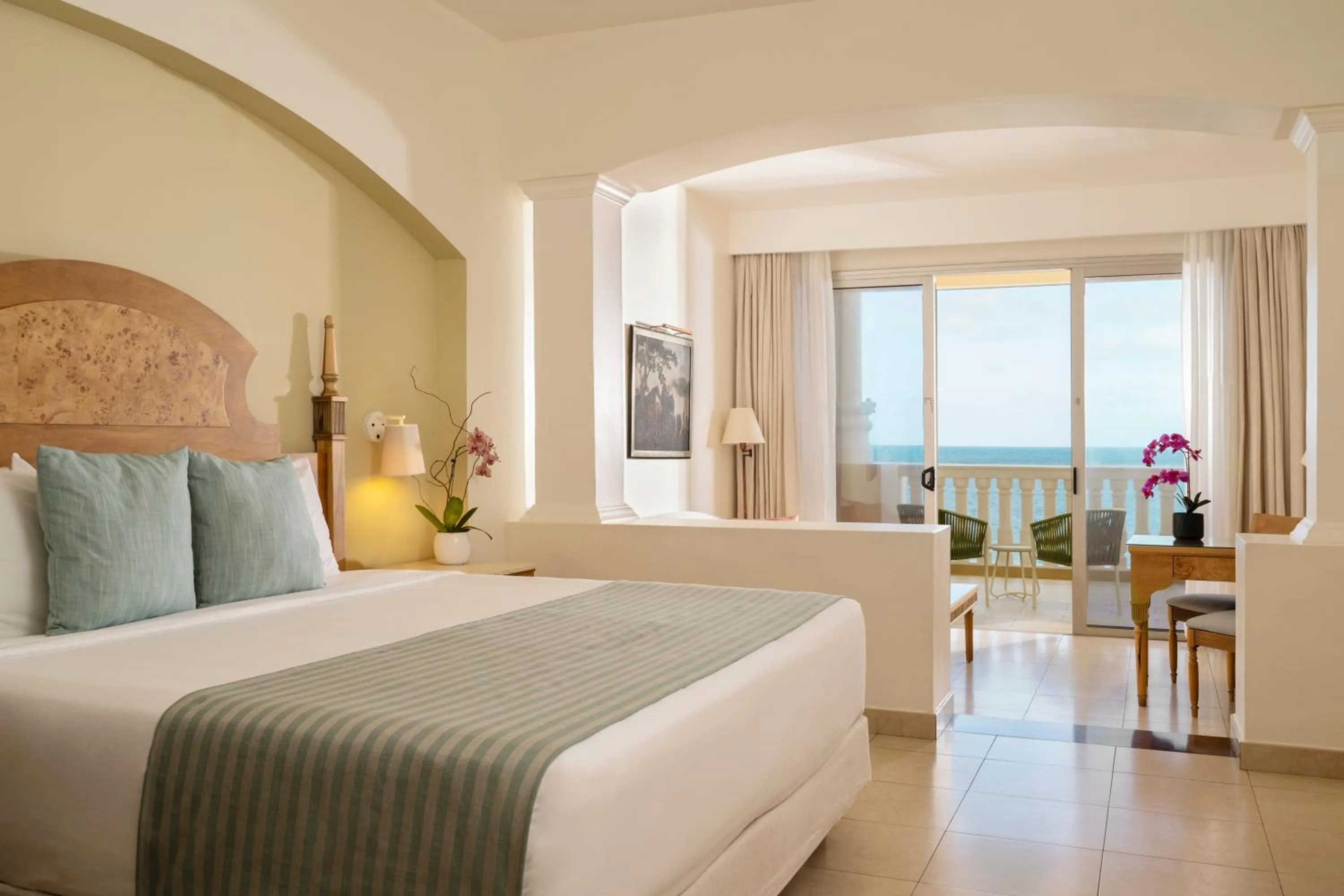 Bed in Iberostar Selection Rose Hall Suites - All Inclusive