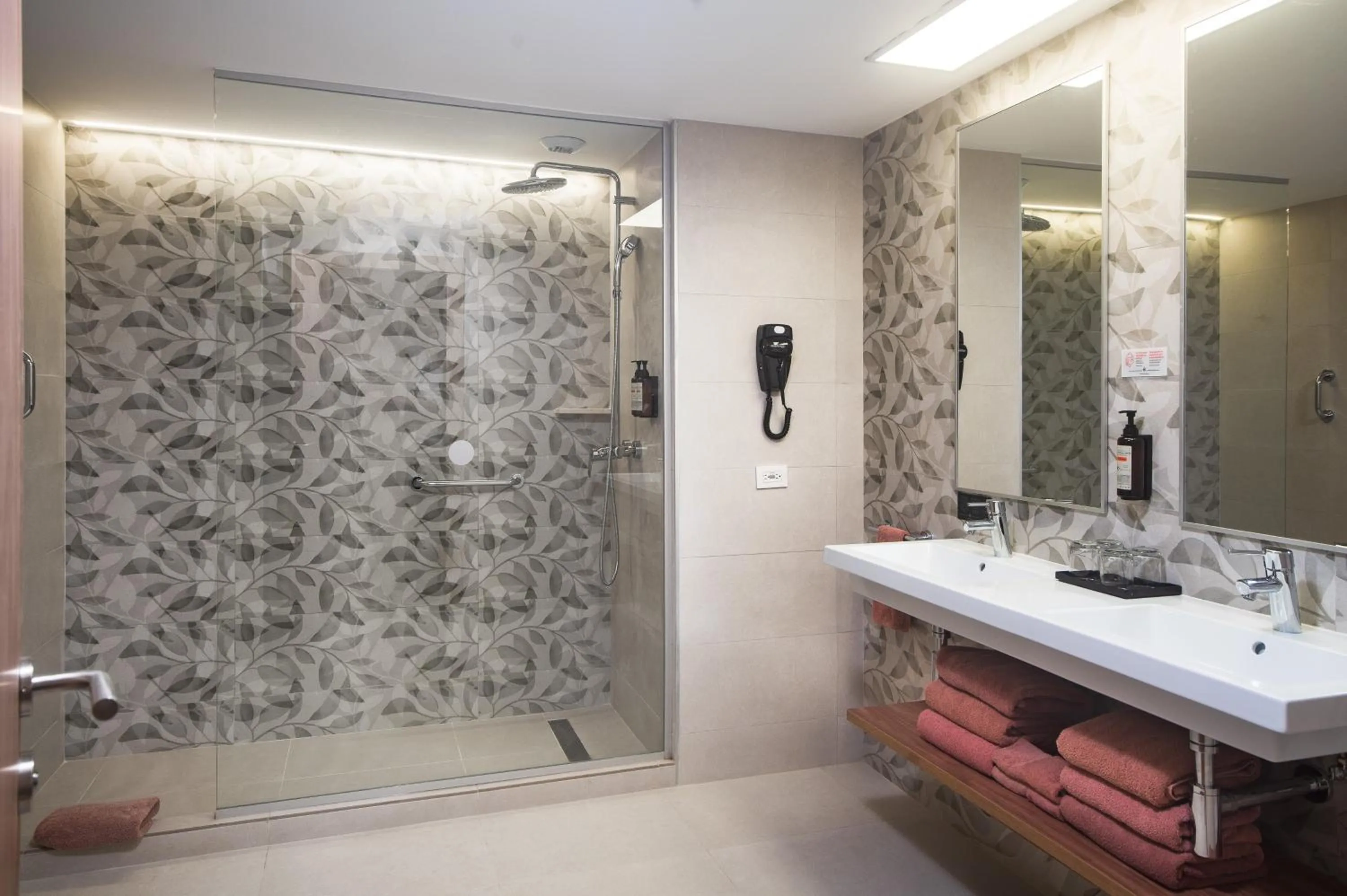 Bathroom in Riu Negril - All Inclusive