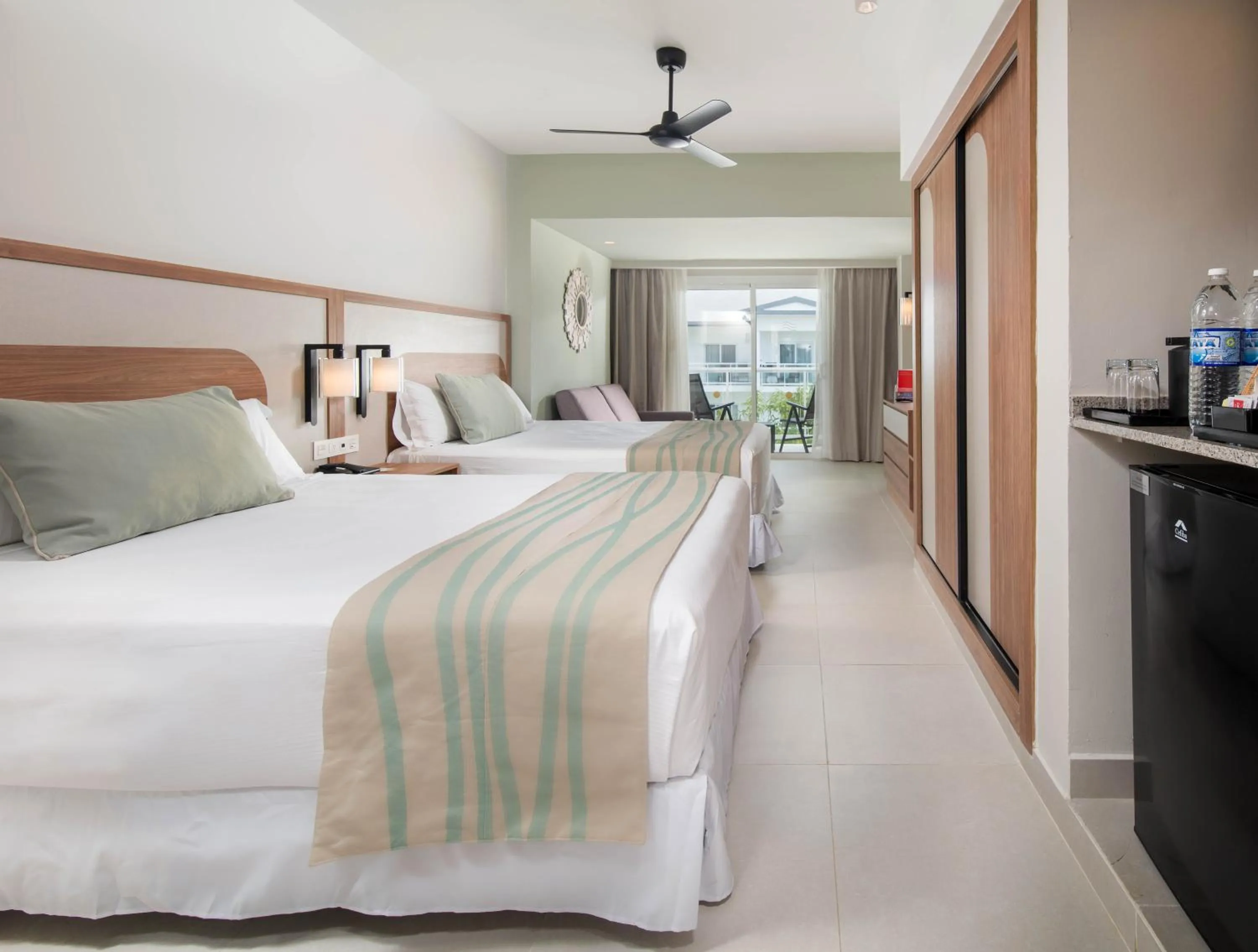 Photo of the whole room, Bed in Riu Negril - All Inclusive