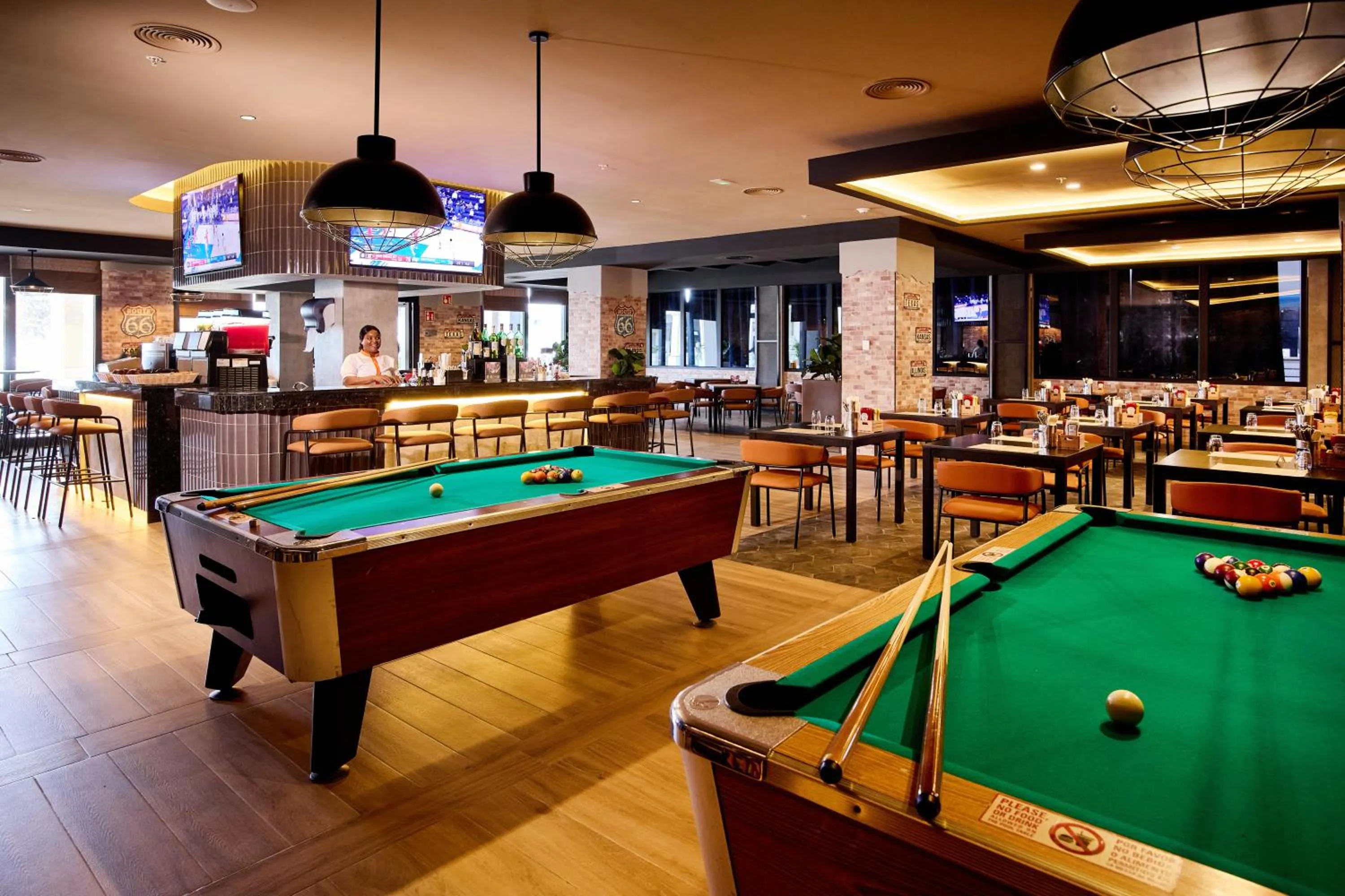 Billiard in Riu Negril - All Inclusive