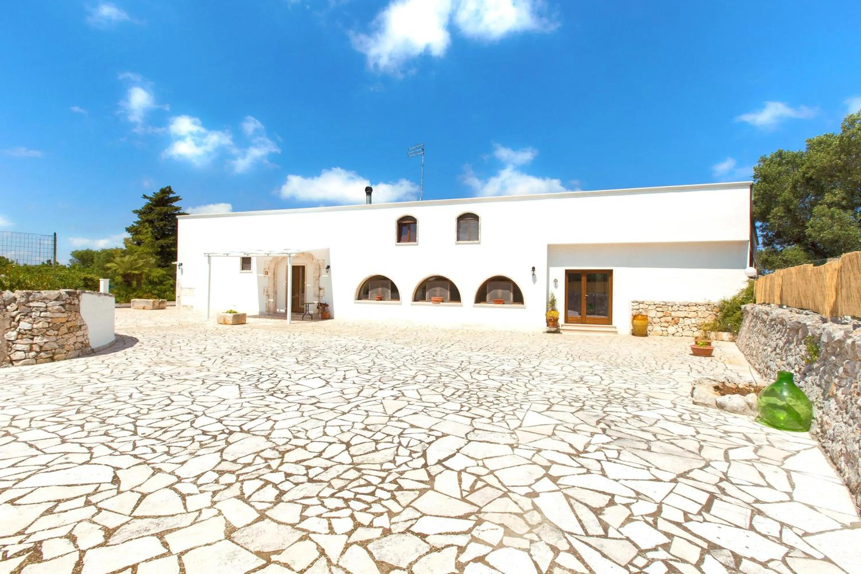 Property building in Villa Martina by BarbarHouse