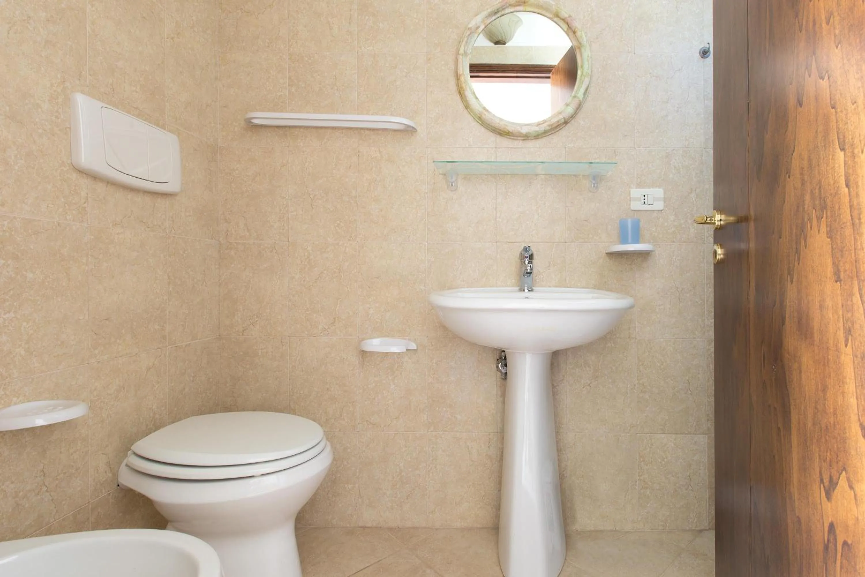Bathroom in Villa Martina by BarbarHouse
