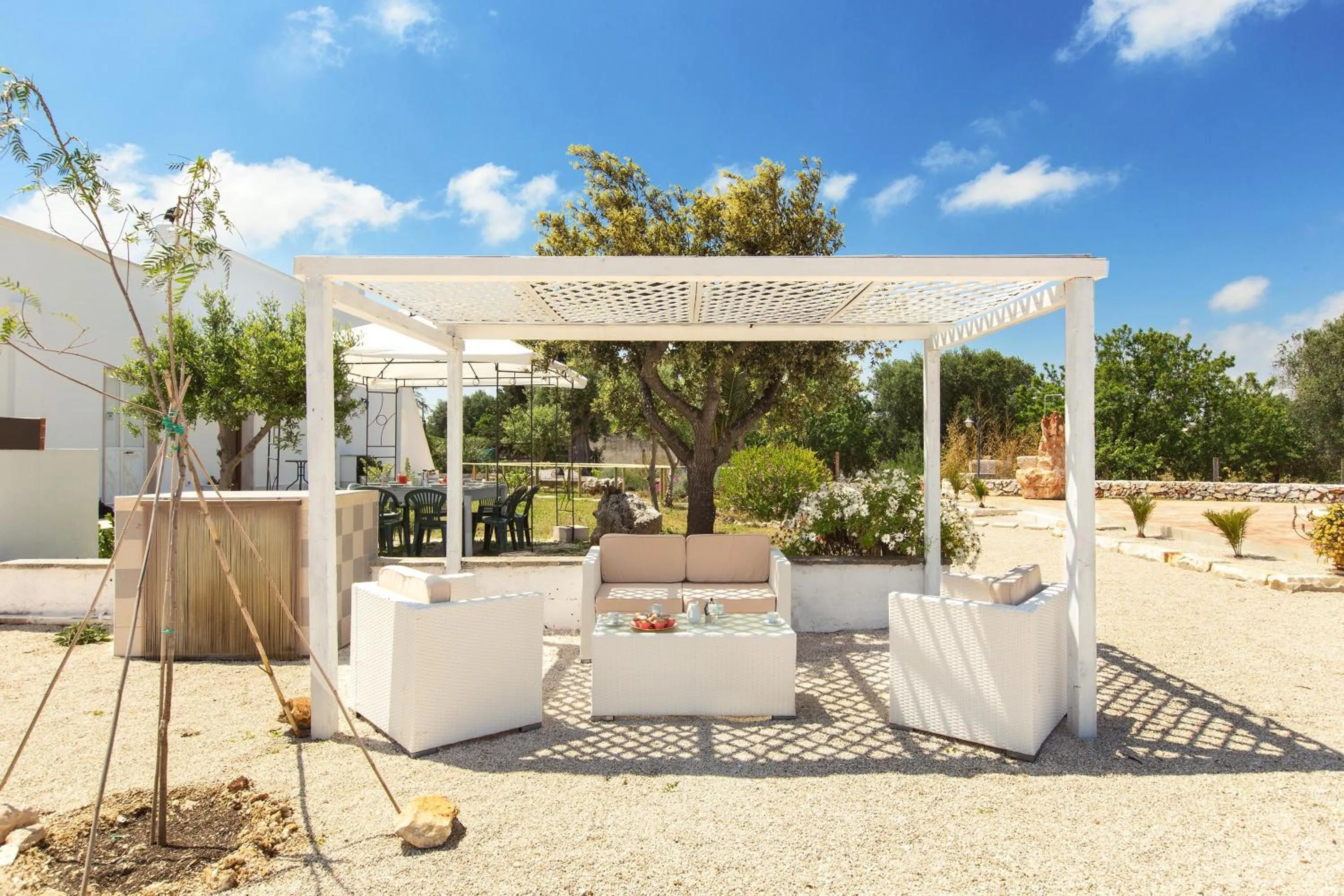 Patio in Villa Martina by BarbarHouse