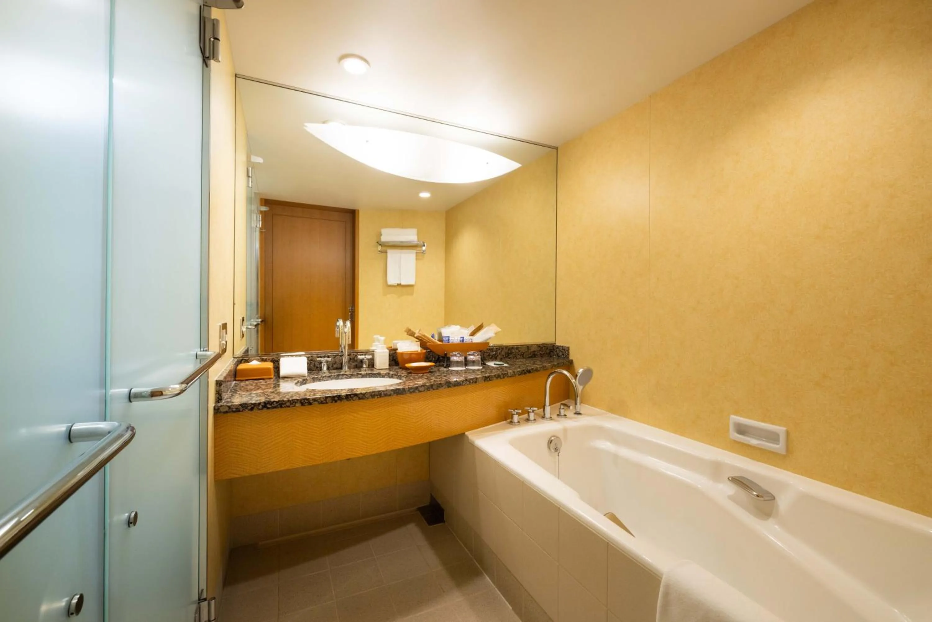 Bathroom in The Yokohama Bay Hotel Tokyu
