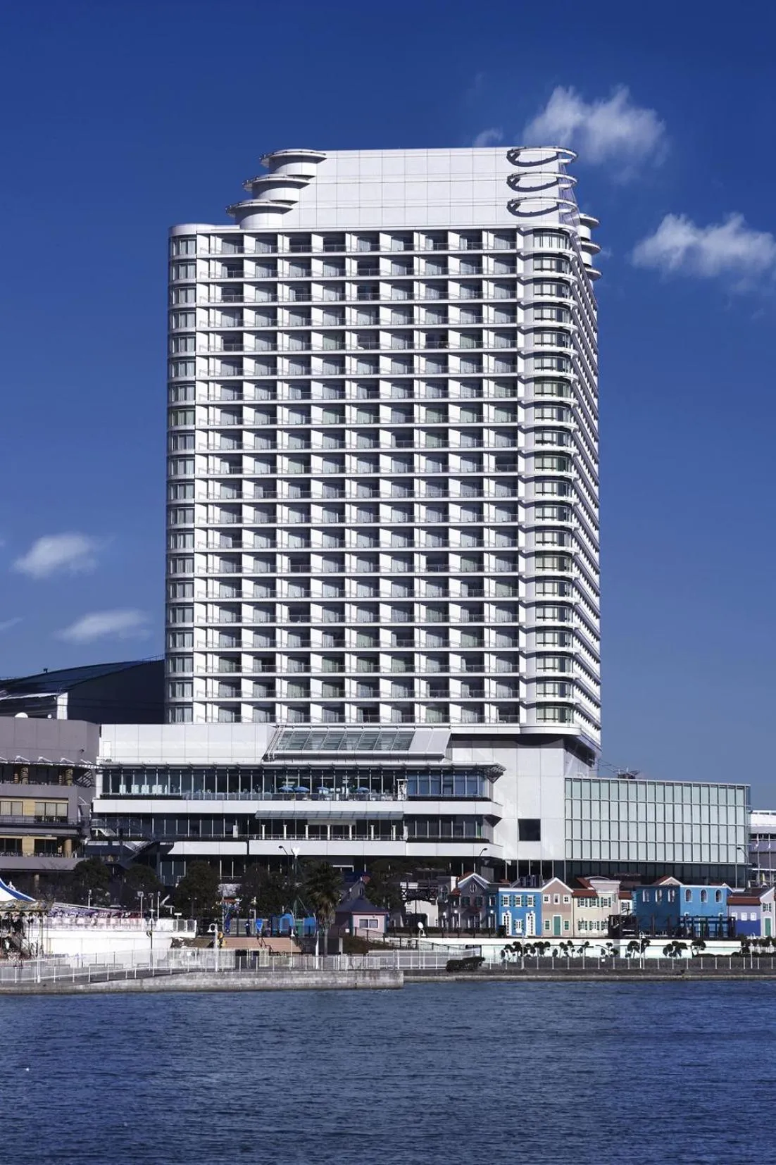 Property building in The Yokohama Bay Hotel Tokyu