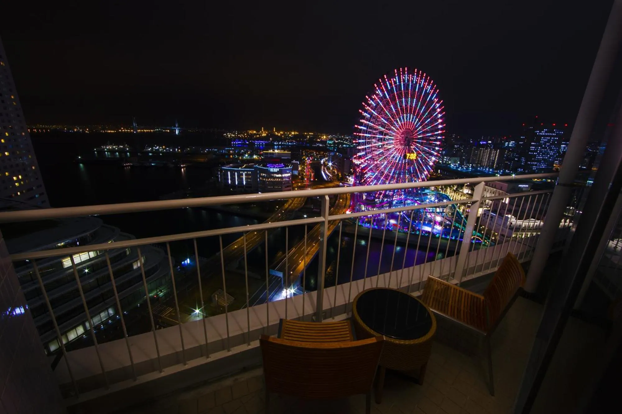 Night in The Yokohama Bay Hotel Tokyu