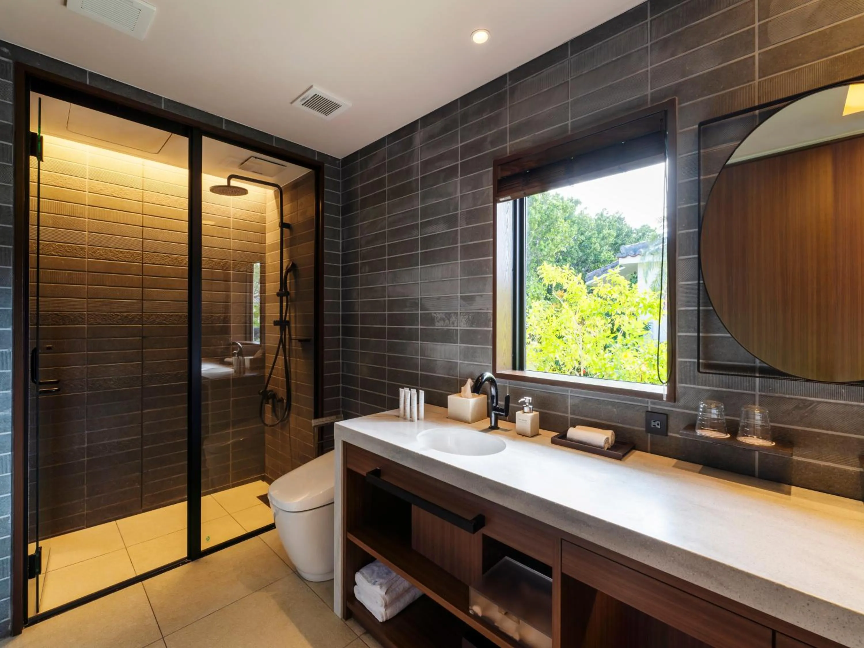 Shower in FUSAKI BEACH RESORT HOTEL & VILLAS