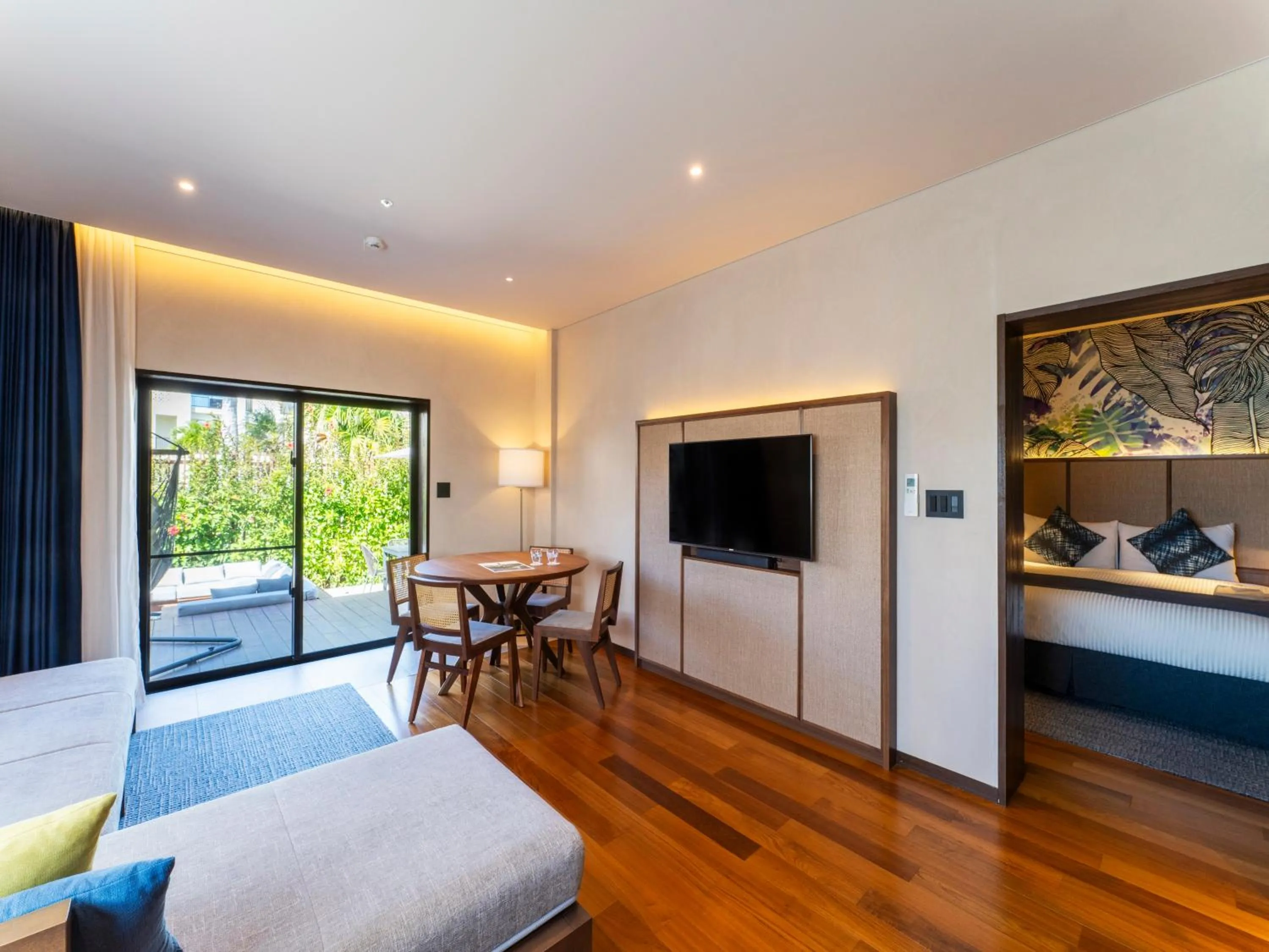 Living room in FUSAKI BEACH RESORT HOTEL & VILLAS