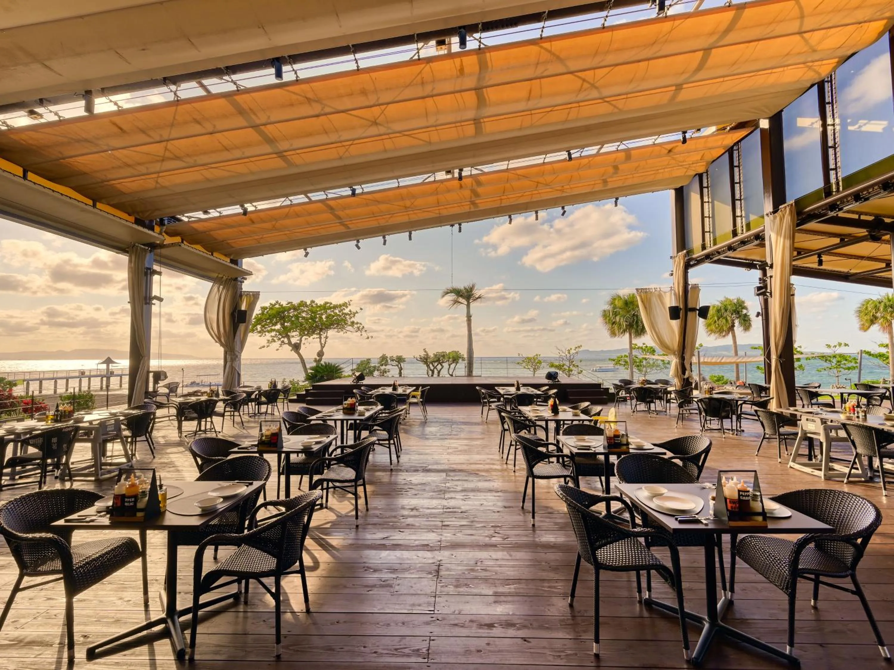 Restaurant/places to eat in FUSAKI BEACH RESORT HOTEL & VILLAS