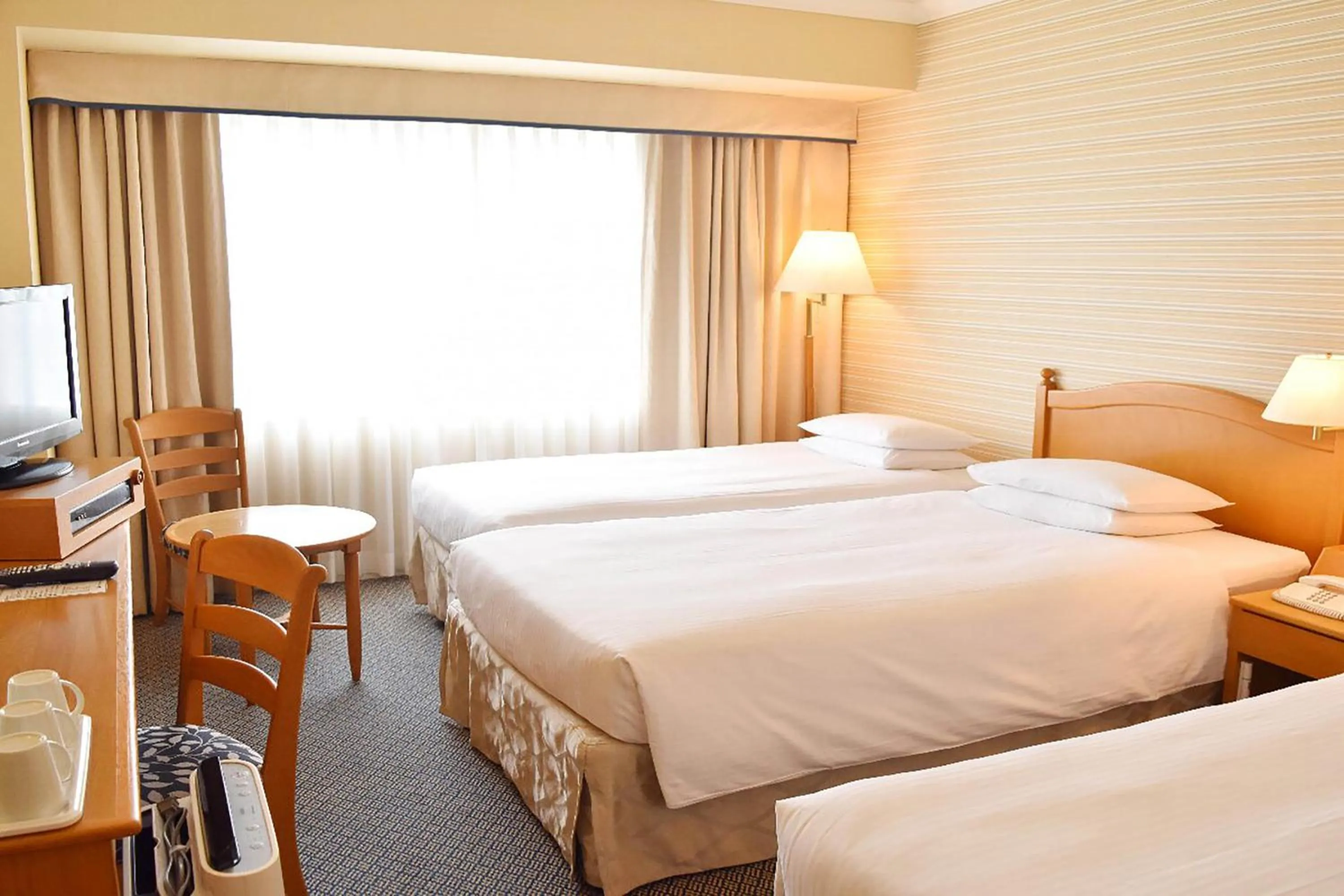 Standard Triple Room in Oriental Hotel Tokyo Bay