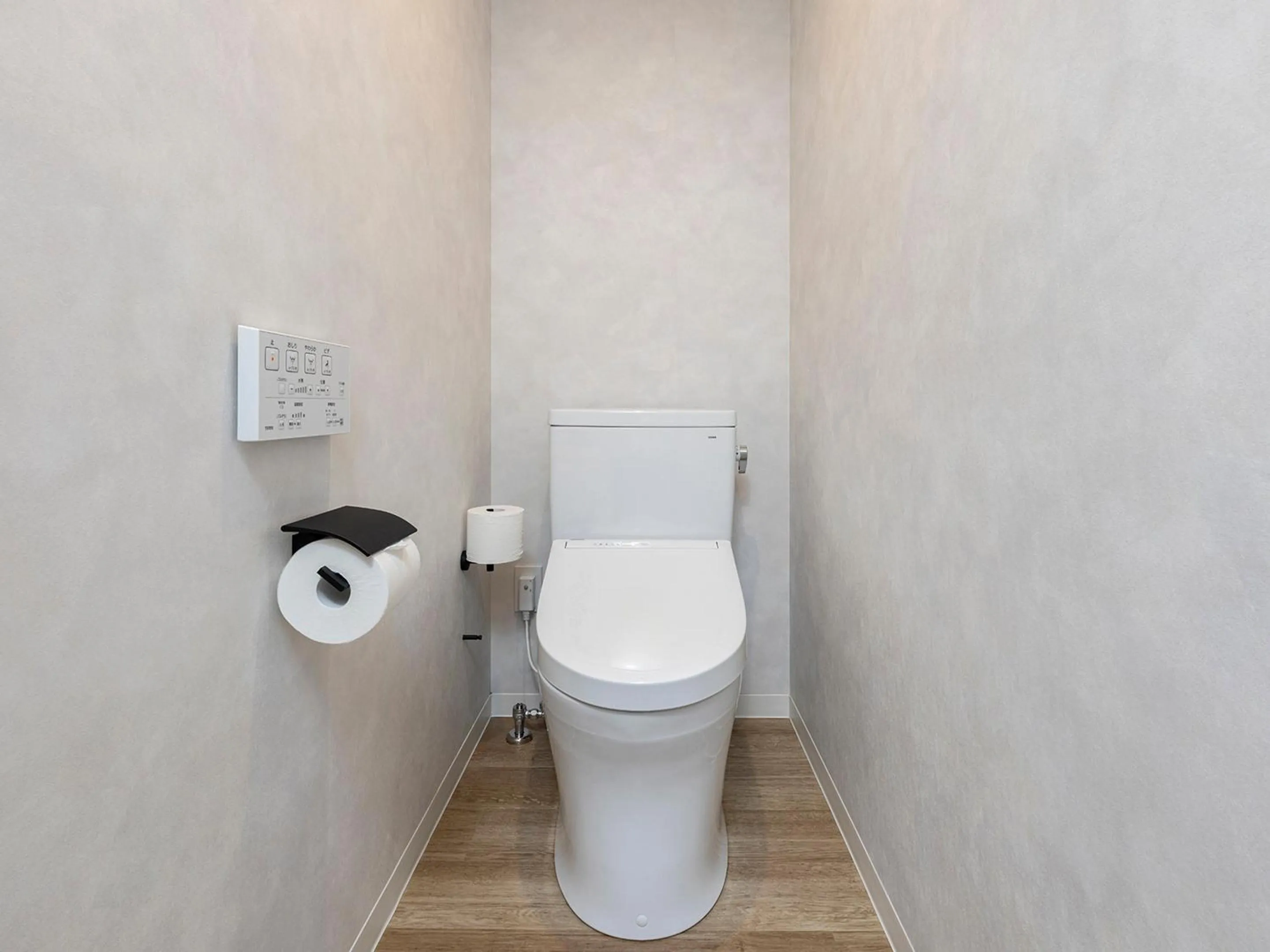 Toilet in Oriental Hotel Tokyo Bay