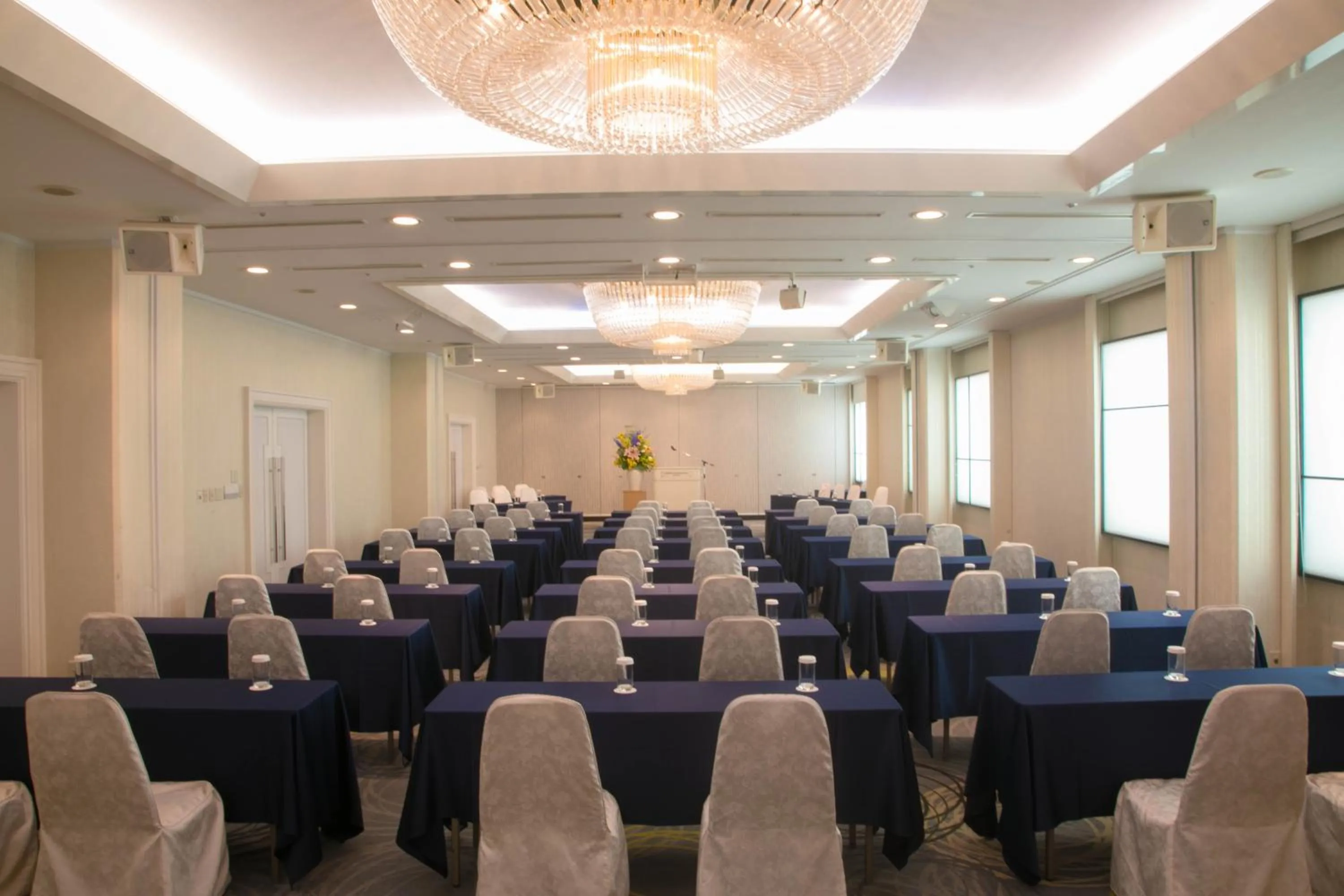 Area and facilities in Laguna Garden Hotel