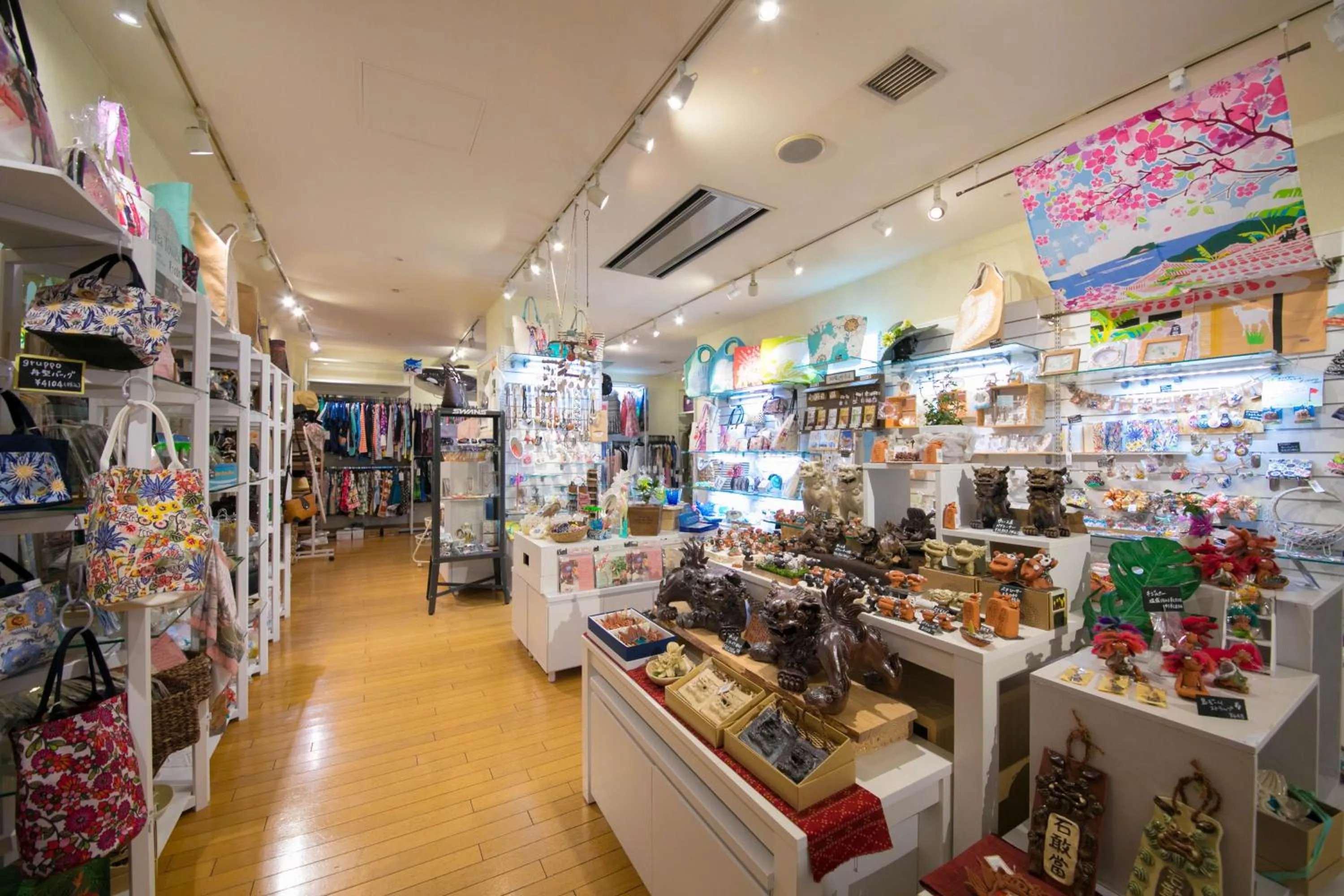 Area and facilities in Laguna Garden Hotel