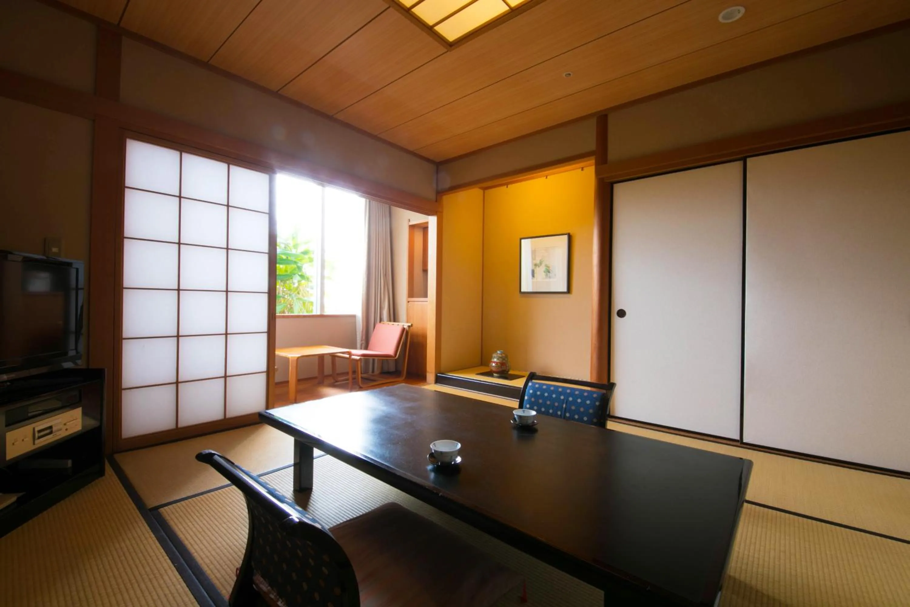 Photo of the whole room in Laguna Garden Hotel