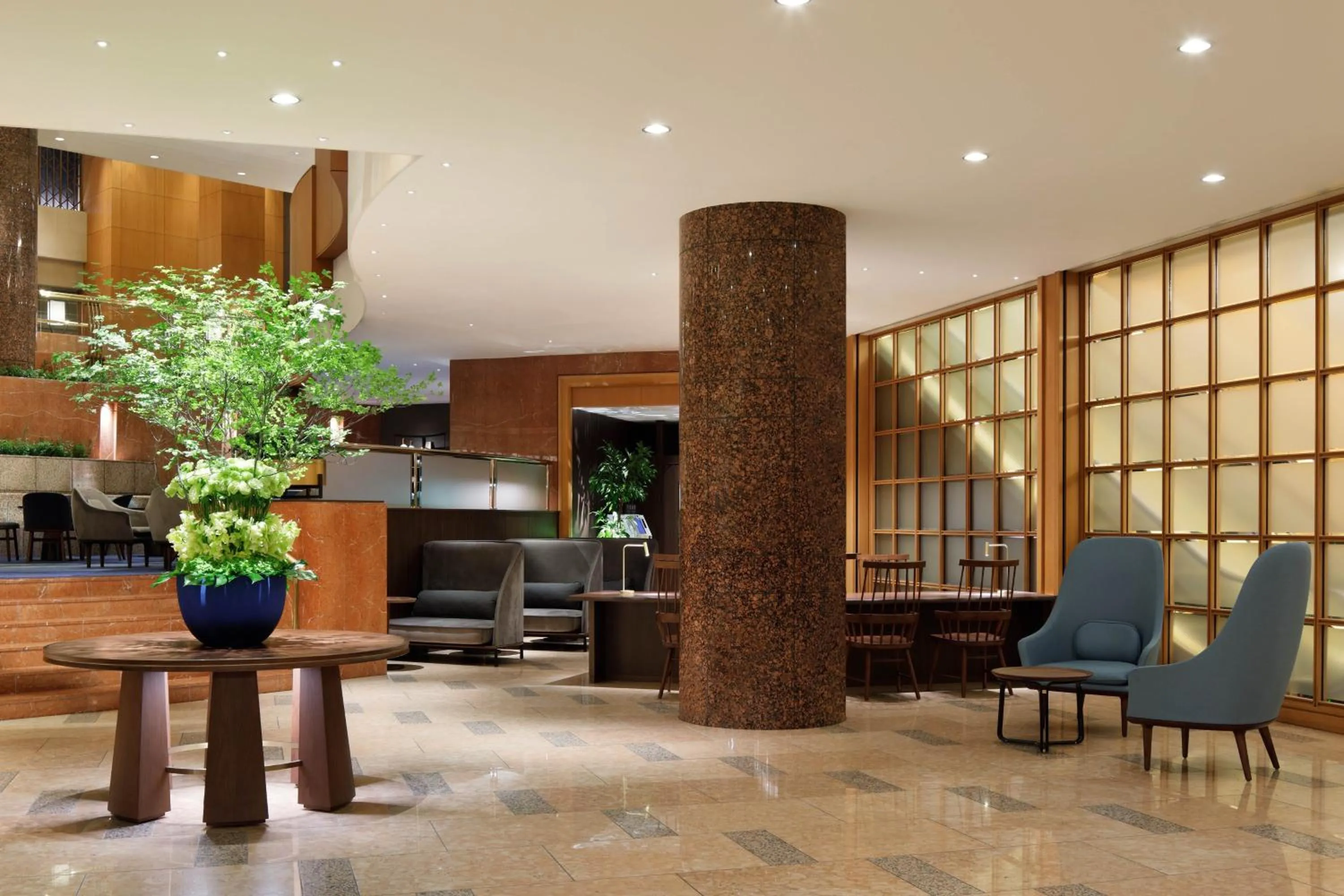 Lobby or reception in Yokohama Bay Sheraton Hotel and Towers