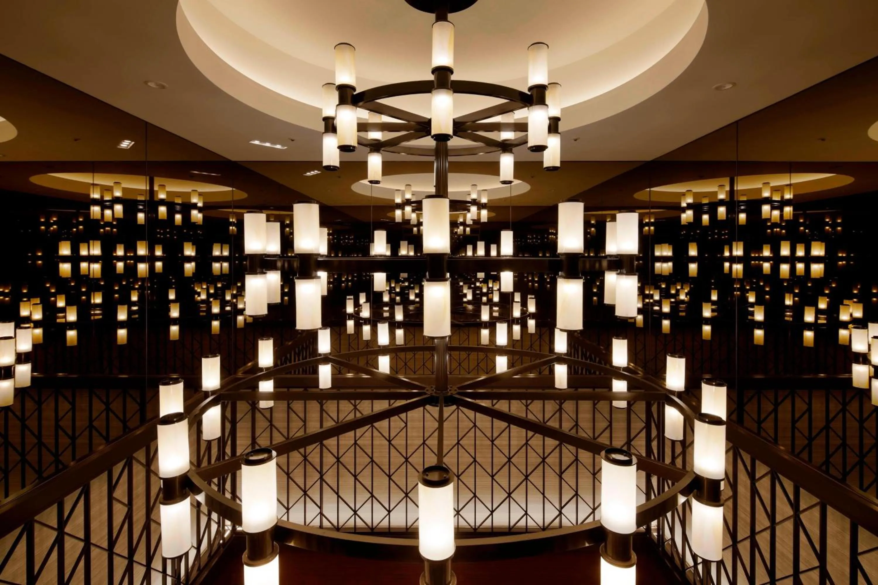 Lounge or bar in Yokohama Bay Sheraton Hotel and Towers