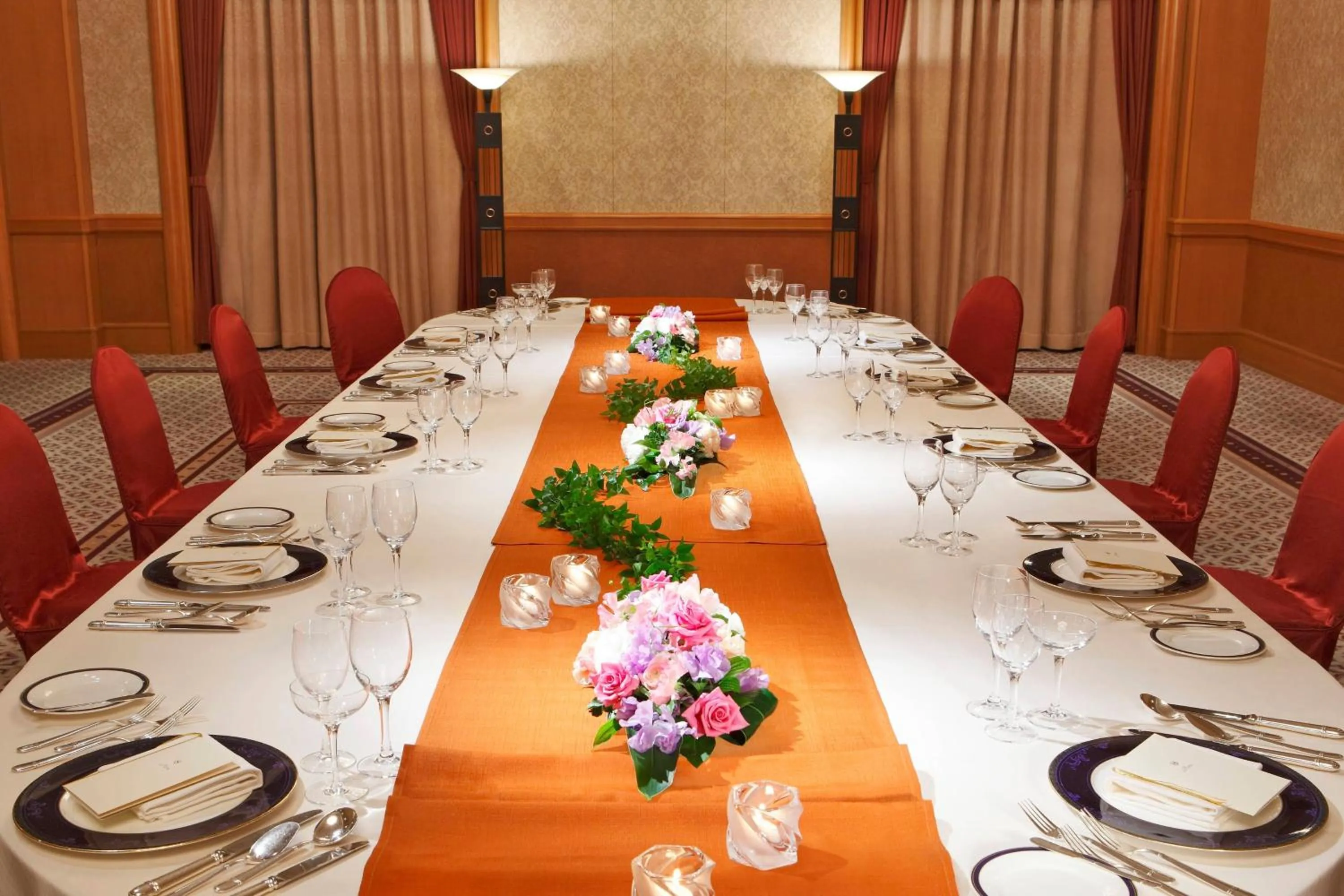 Meeting/conference room in Yokohama Bay Sheraton Hotel and Towers