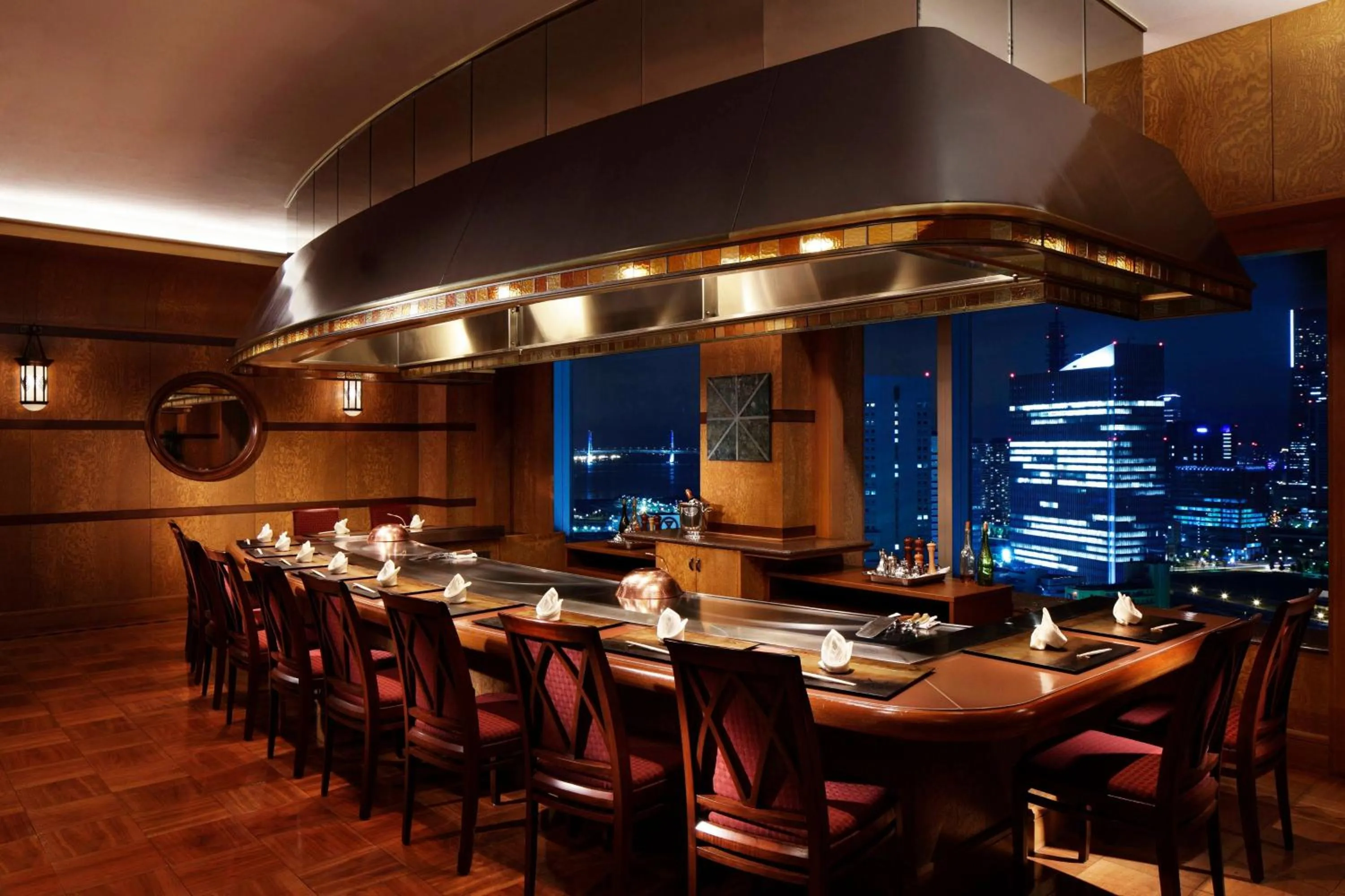 Restaurant/places to eat in Yokohama Bay Sheraton Hotel and Towers