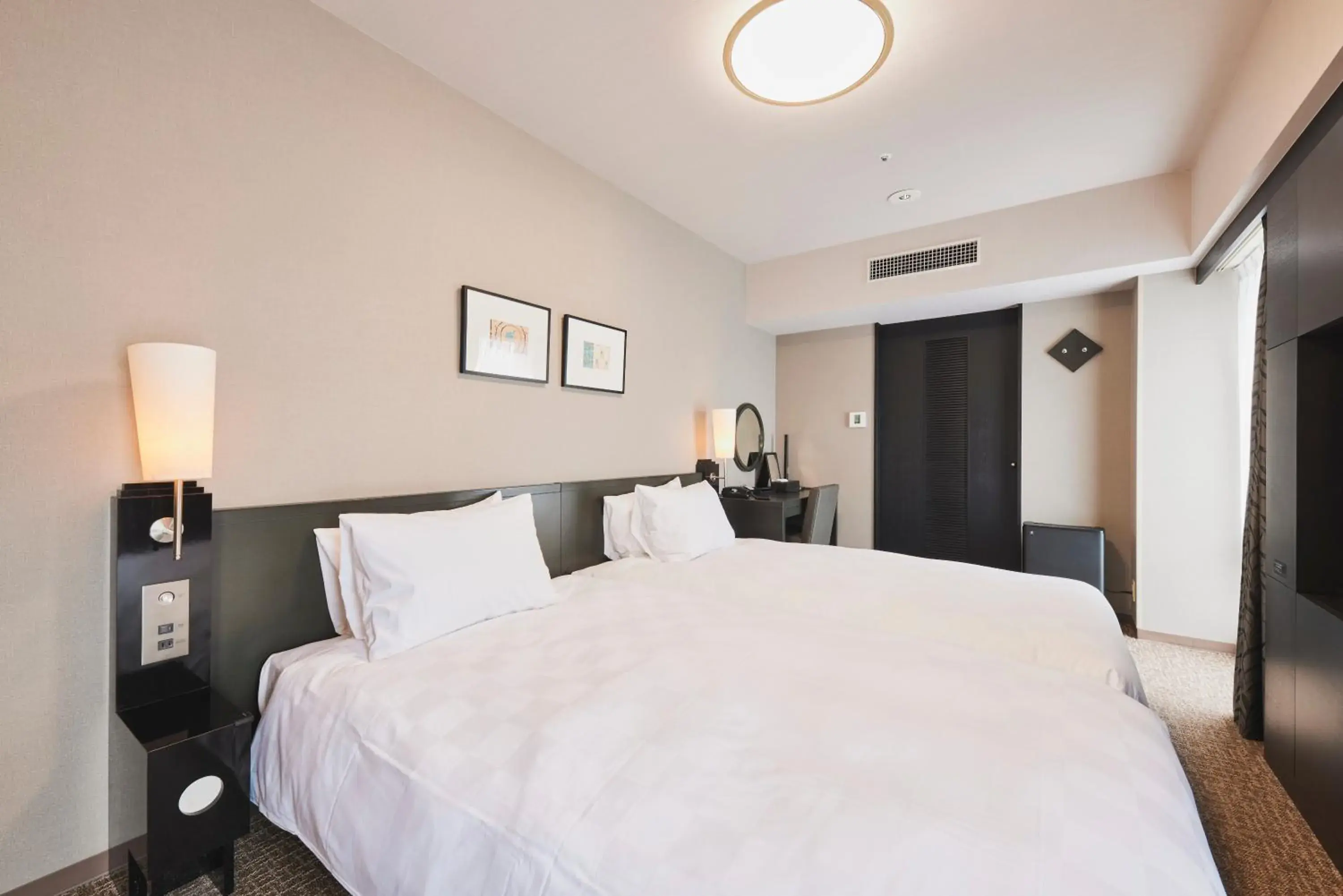 Hollywood Twin Room - Non-Smoking in Richmond Hotel Nagasaki Shianbashi Hollywood Twin Room - Non-Smoking in Richmond Hotel Nagasaki Shianbashi