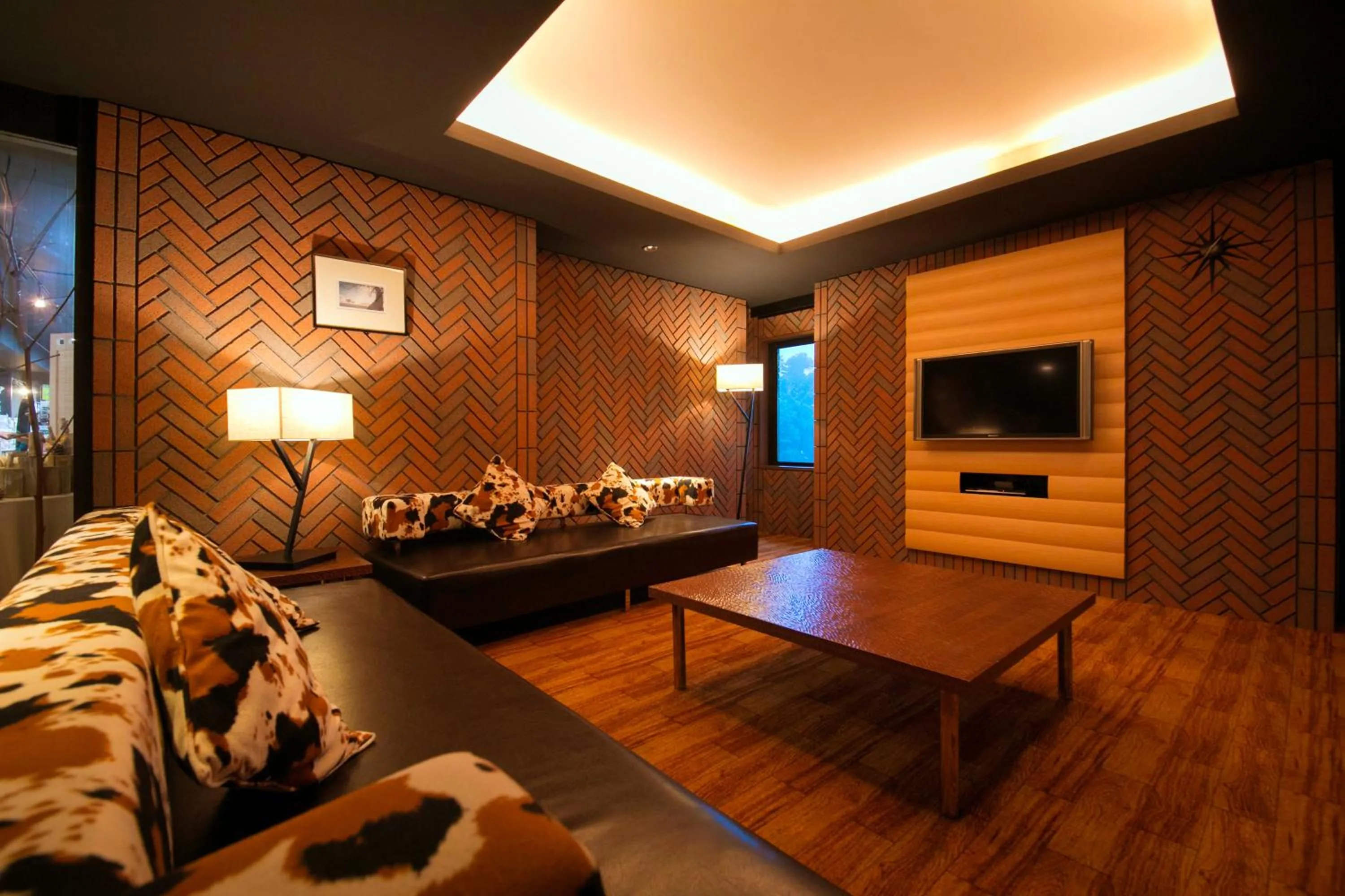 Communal lounge/ TV room in Niseko Northern Resort, An'nupuri