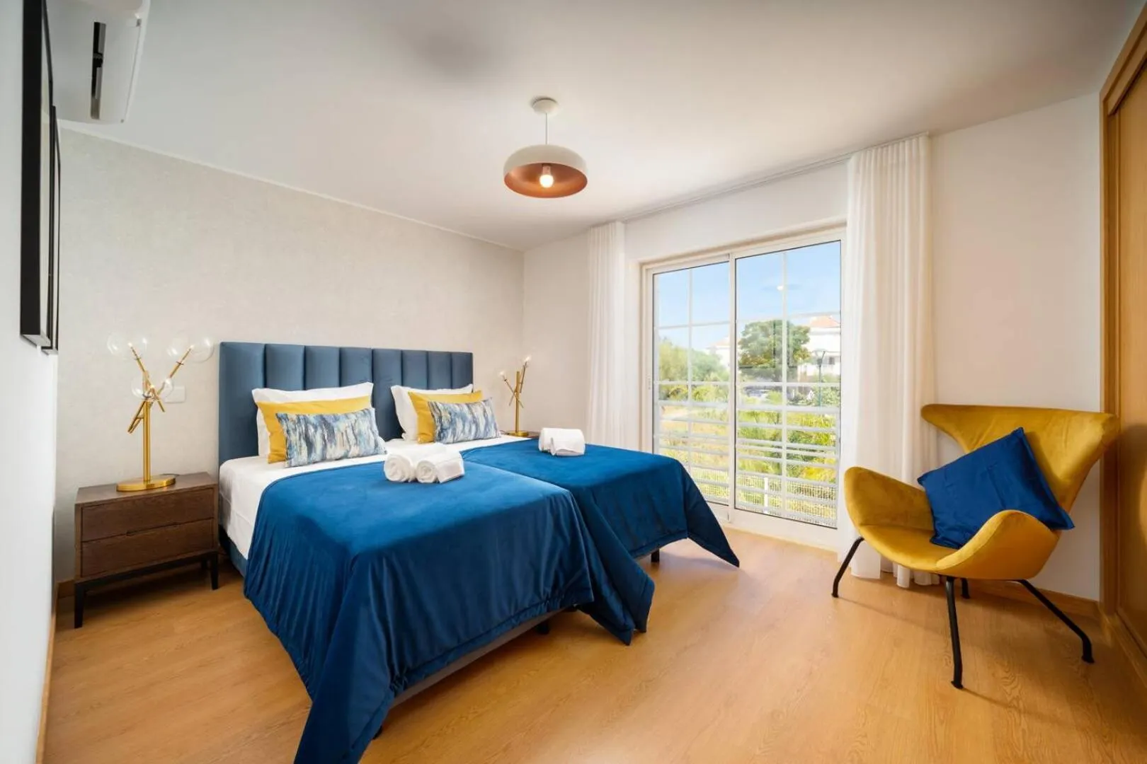 Bedroom, Bed in Fresh & Breezy Tavira Apartment