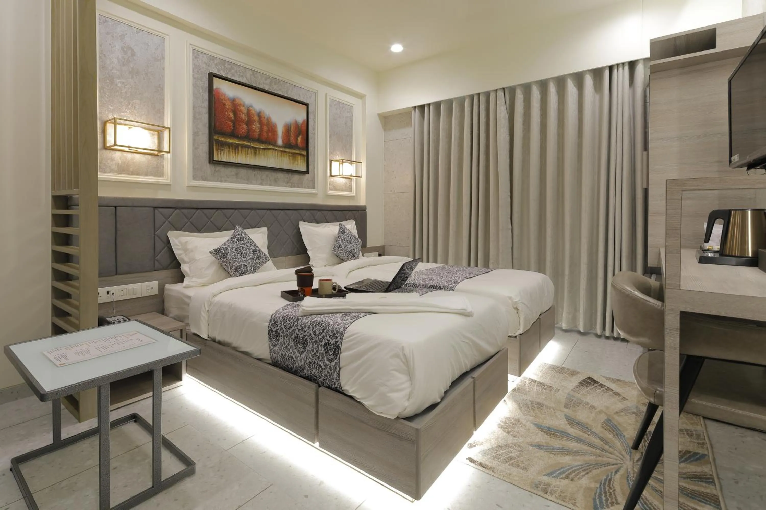 Bedroom, Bed in Hotel Elysian Residency