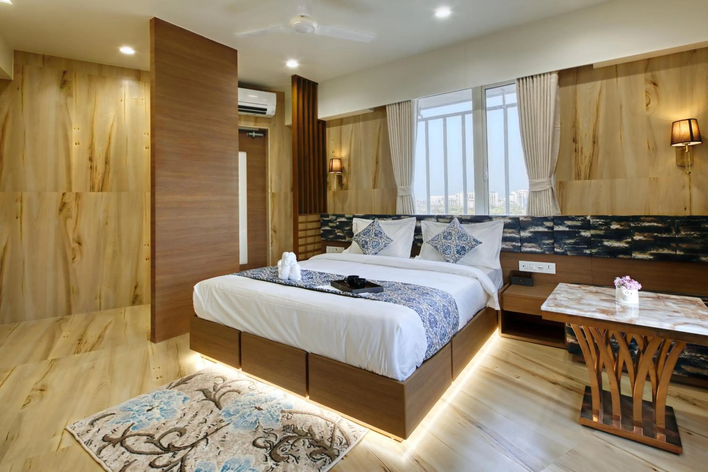 Bedroom, Bed in Hotel Elysian Residency