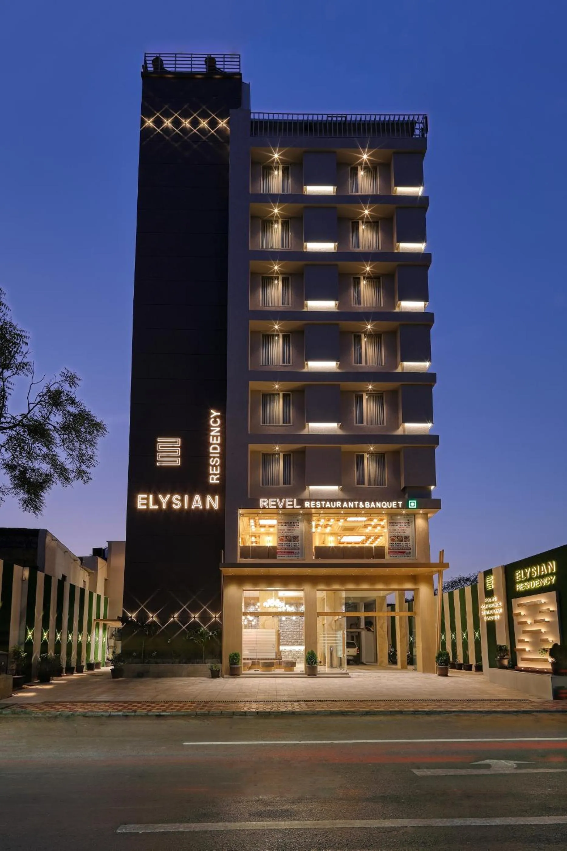 Property building in Hotel Elysian Residency