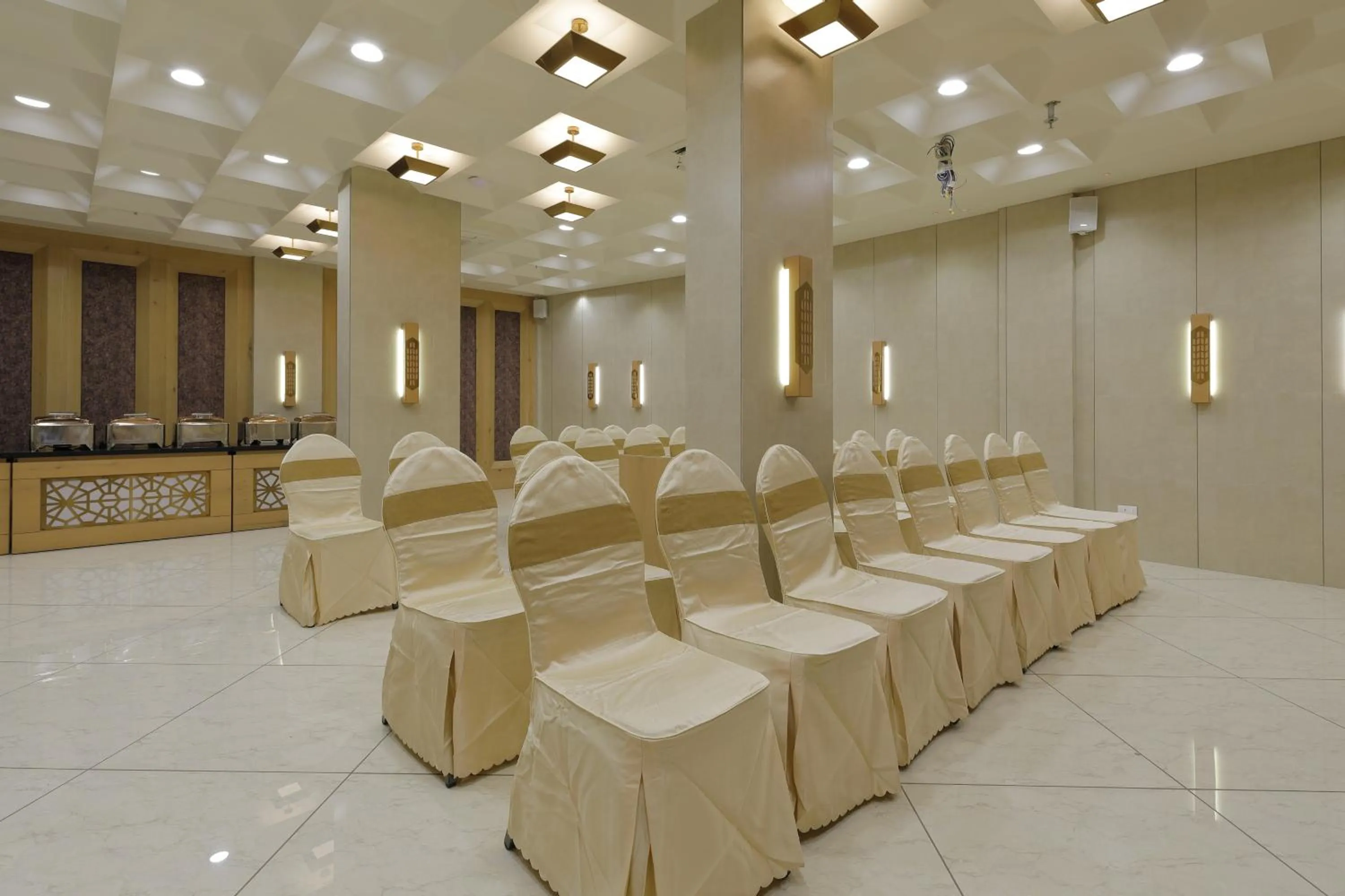 Banquet/Function facilities in Hotel Elysian Residency