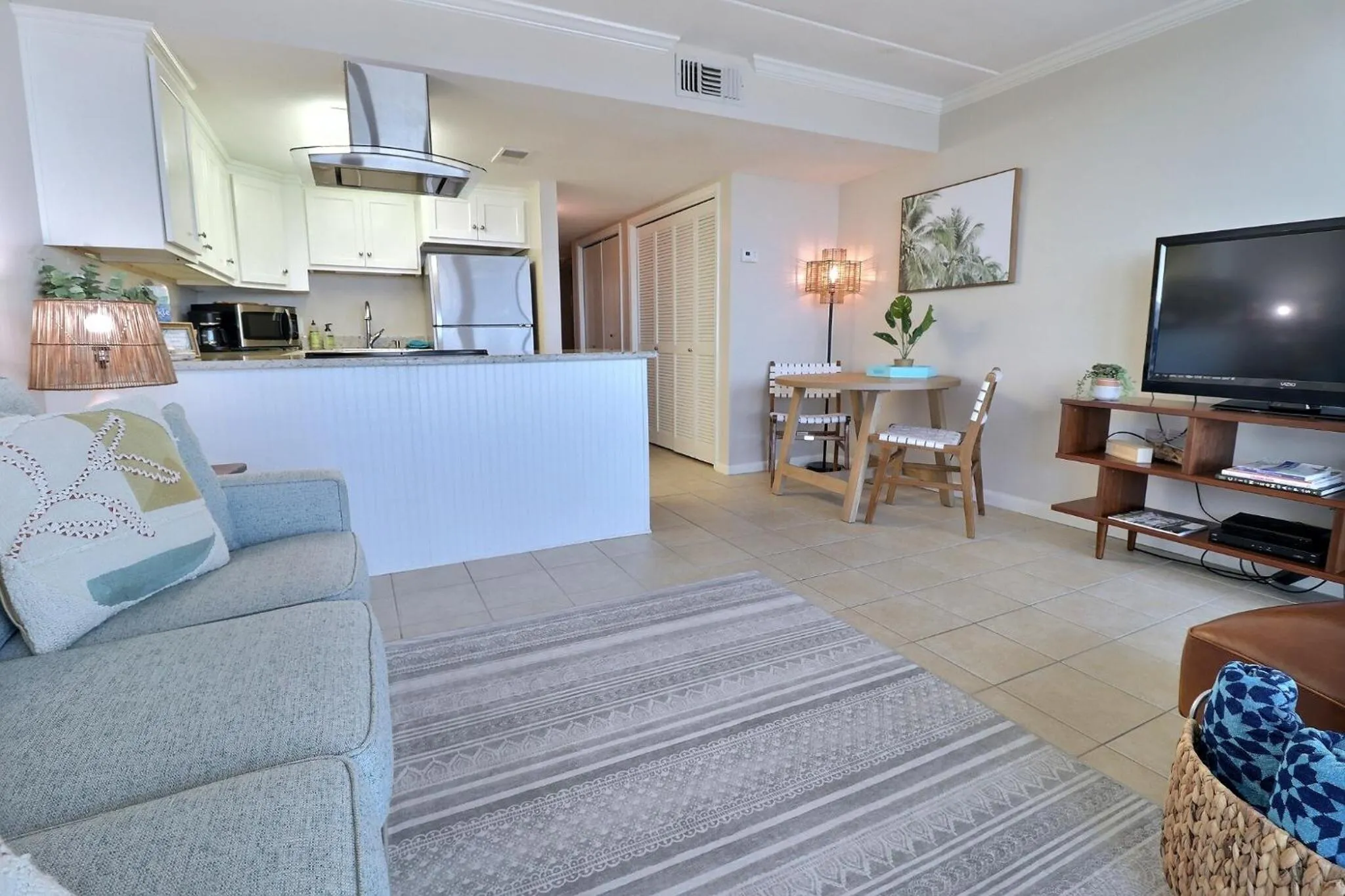 Living room in Island Winds East