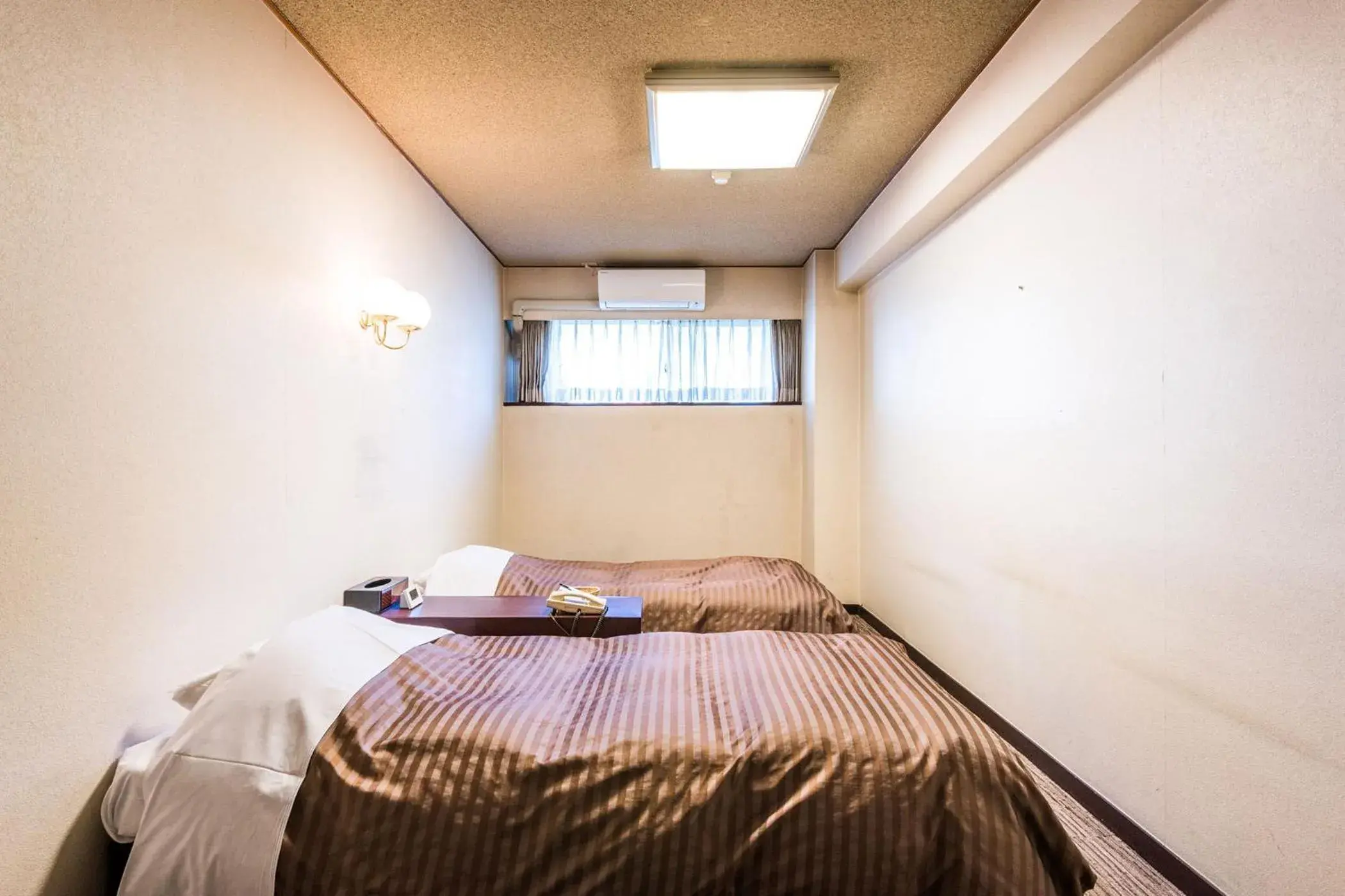 Economy Twin Room(No View) - Indoor Bath - Non-Smoking in Ooedo Onsen Monogatari Premium Kinugawa Kanko Hotel Economy Twin Room(No View) - Indoor Bath - Non-Smoking in Ooedo Onsen Monogatari Premium Kinugawa Kanko Hotel