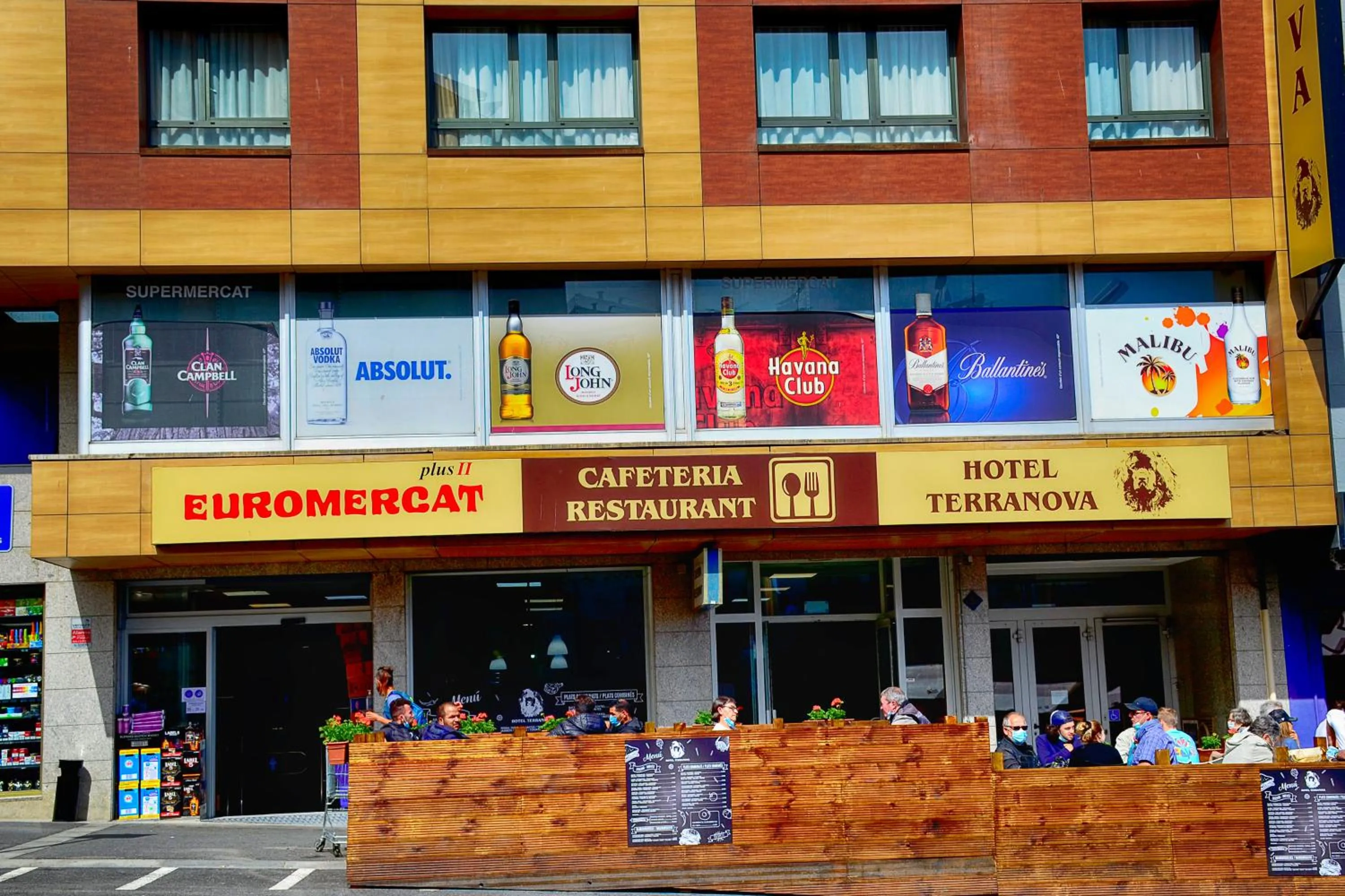 Restaurant/places to eat in Hotel Terranova