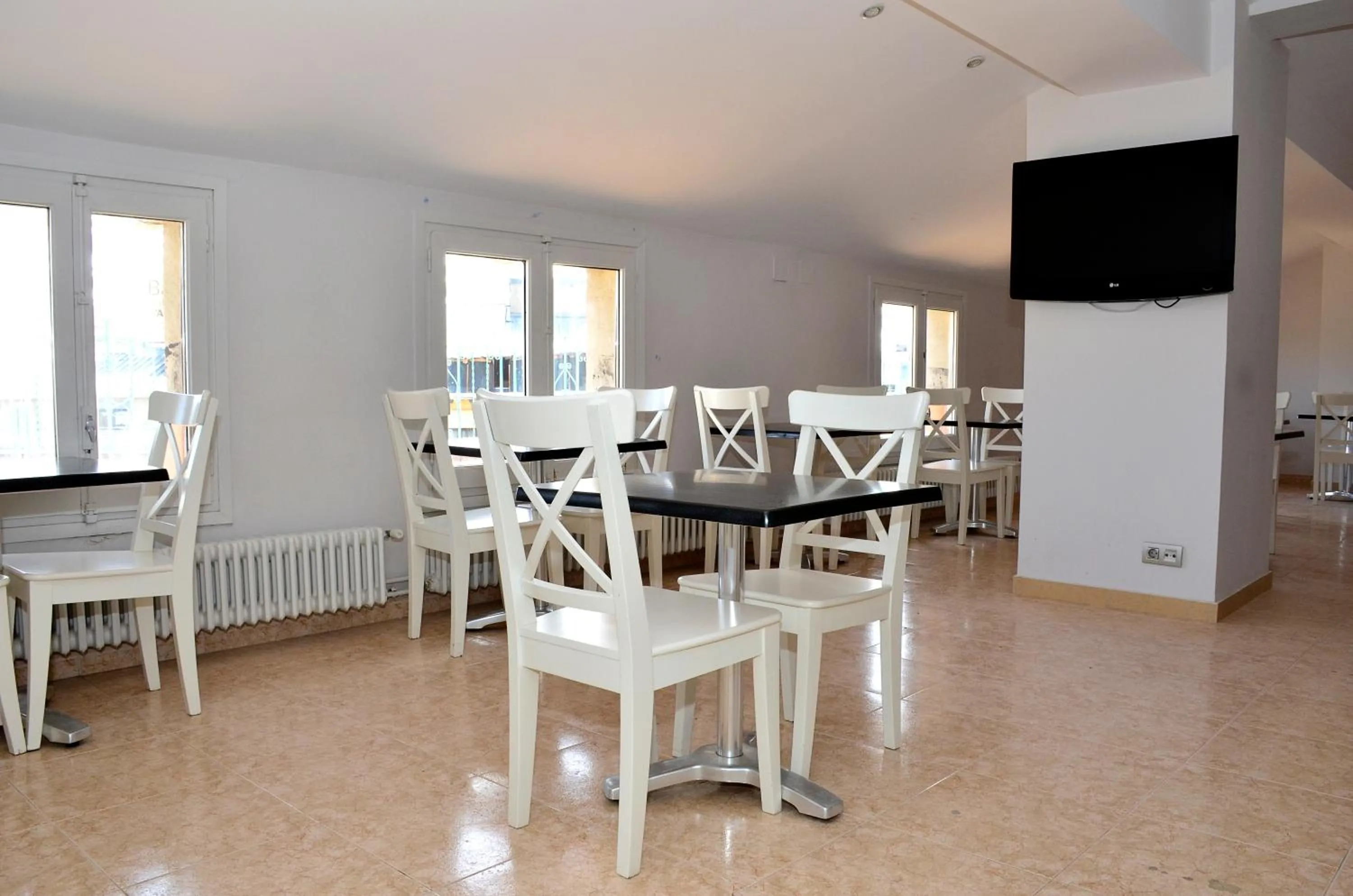 Restaurant/places to eat in Hotel Terranova