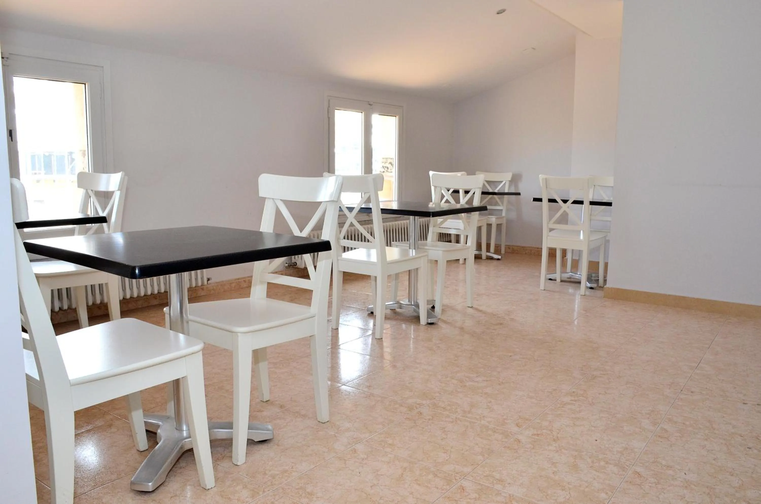 Restaurant/places to eat in Hotel Terranova