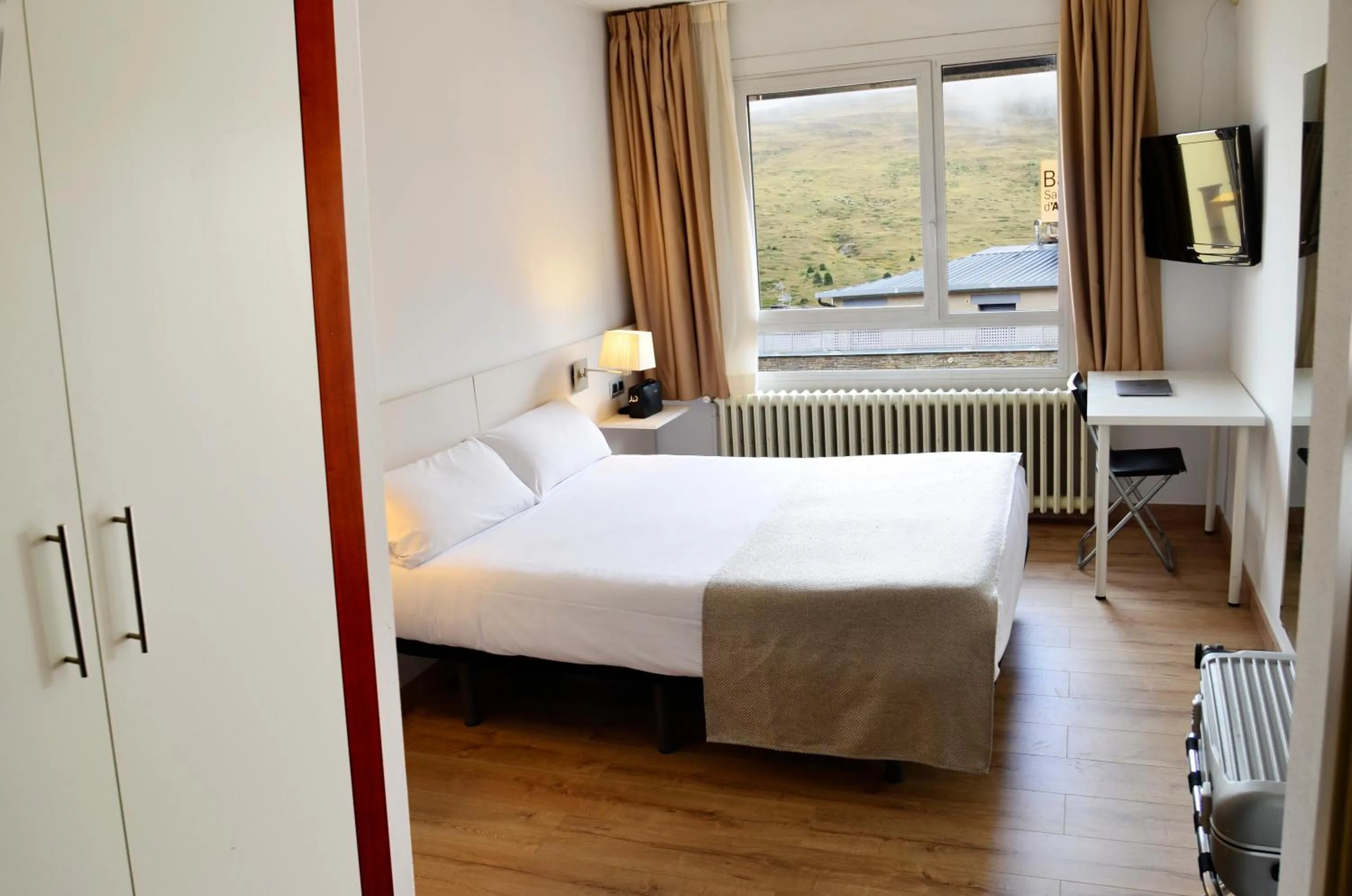 Bed in Hotel Terranova