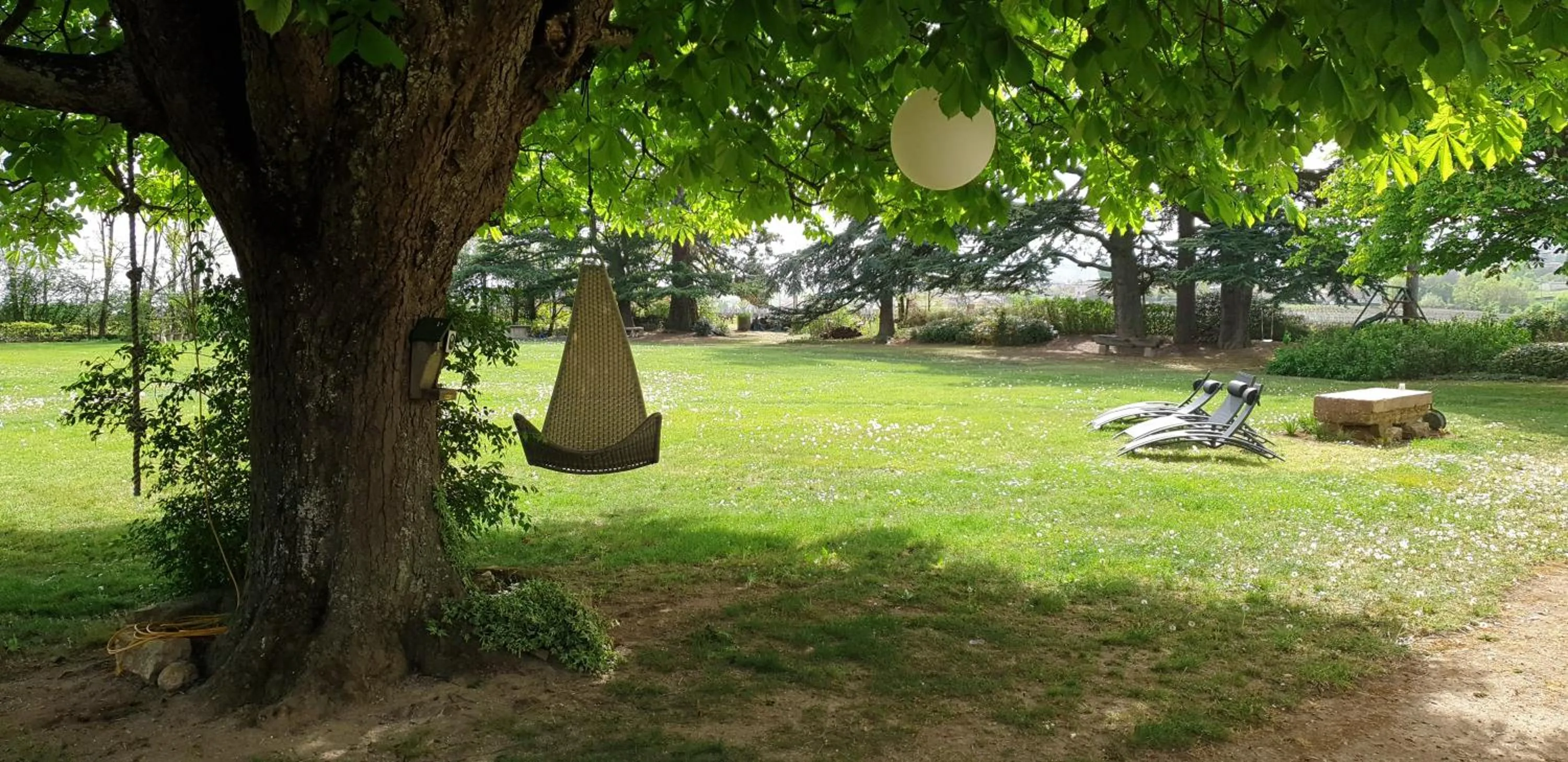 Property building in Château de Grandmont - Escale authentique au coeur des vignes