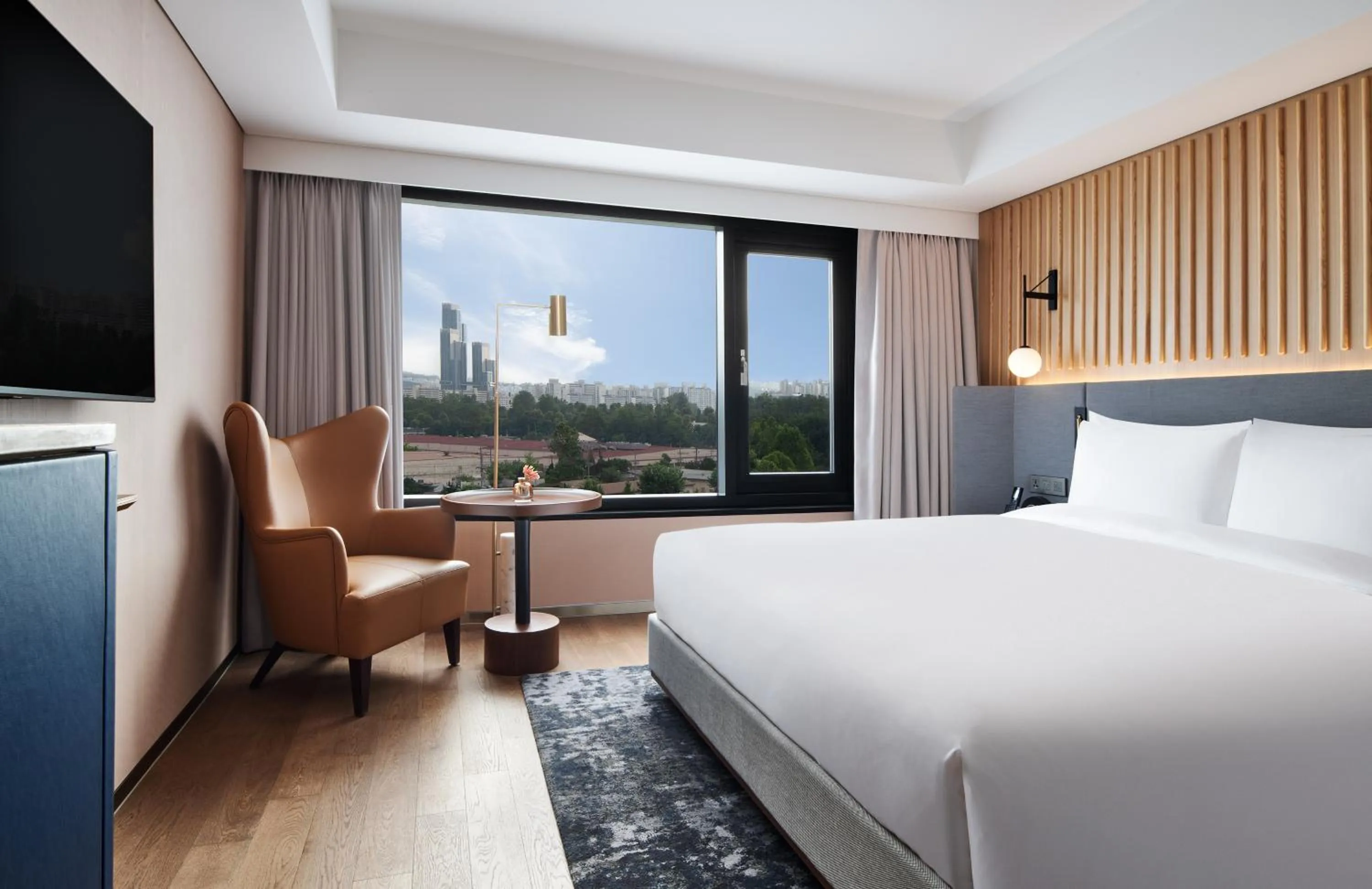 Photo of the whole room, Bed in Mondrian Seoul Itaewon