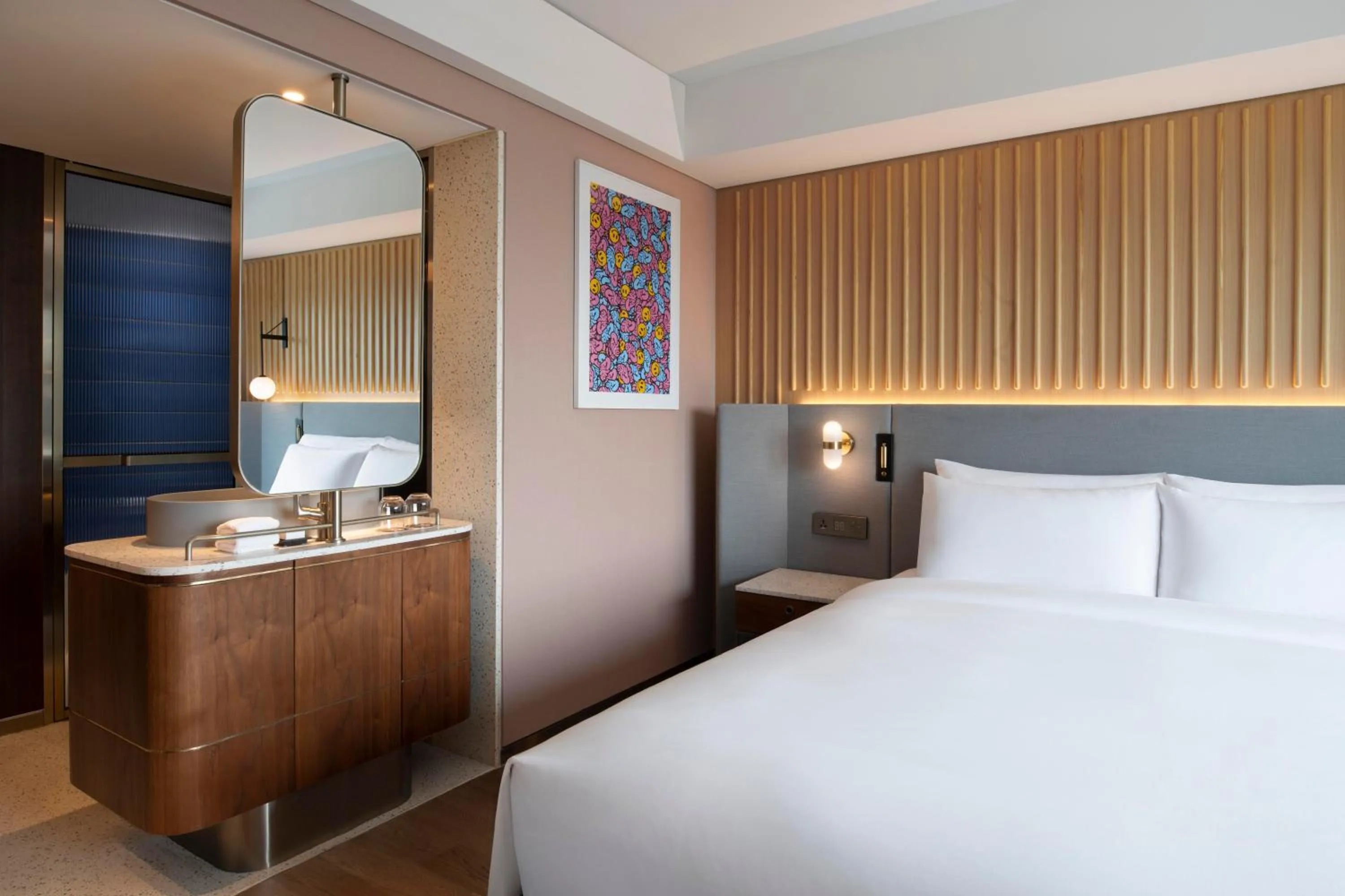 Bedroom, Bed in Mondrian Seoul Itaewon