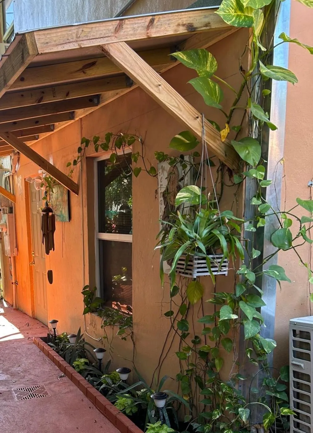 Garden in Mermaid's Cottage